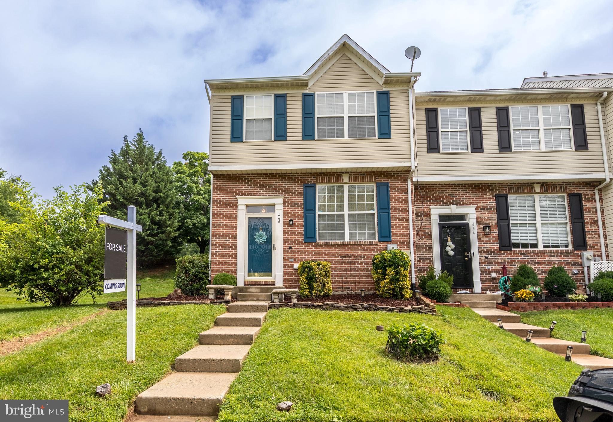 466 DEER HILL CIRCLE