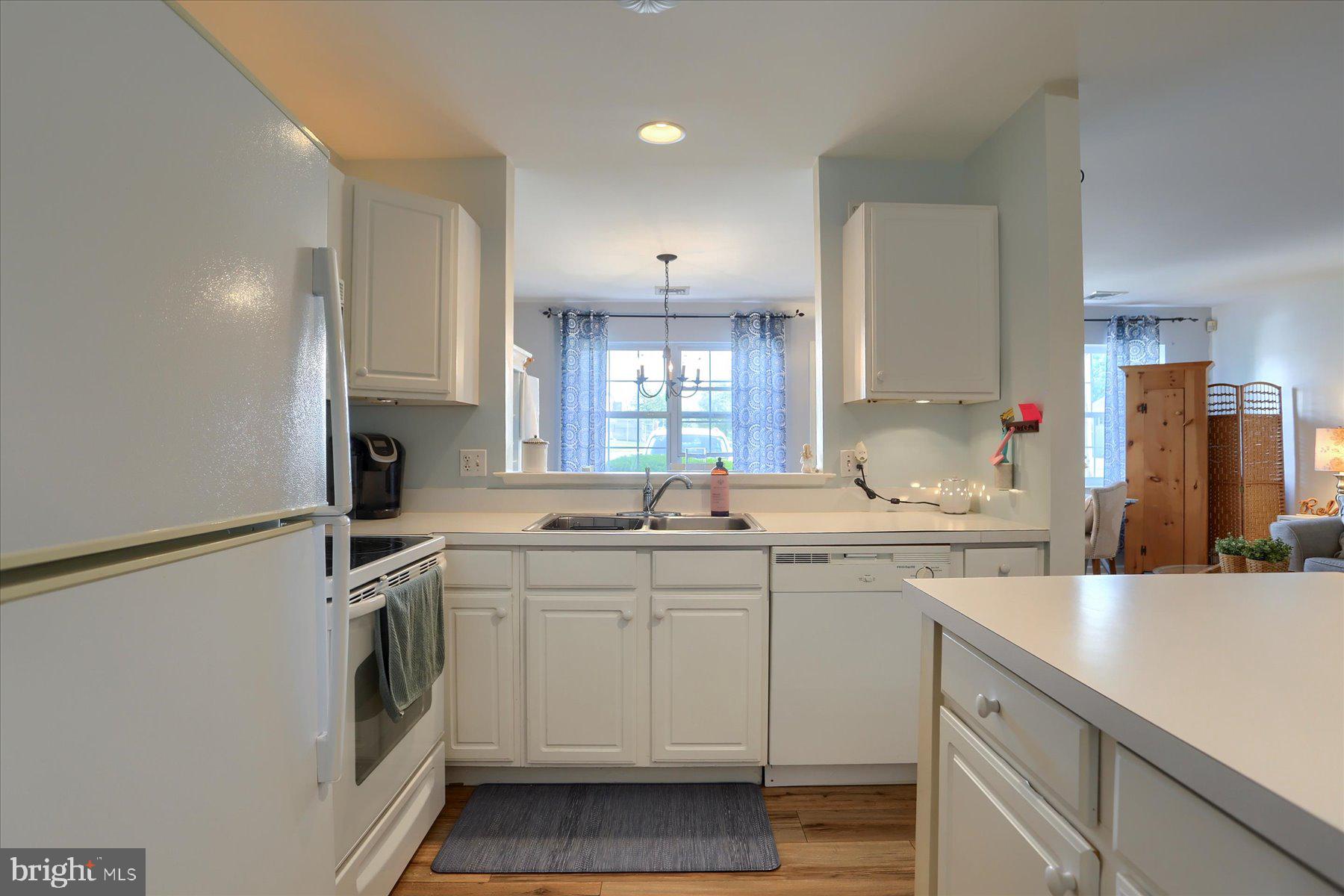 COURTYARDS OF CARLISLE - Residential