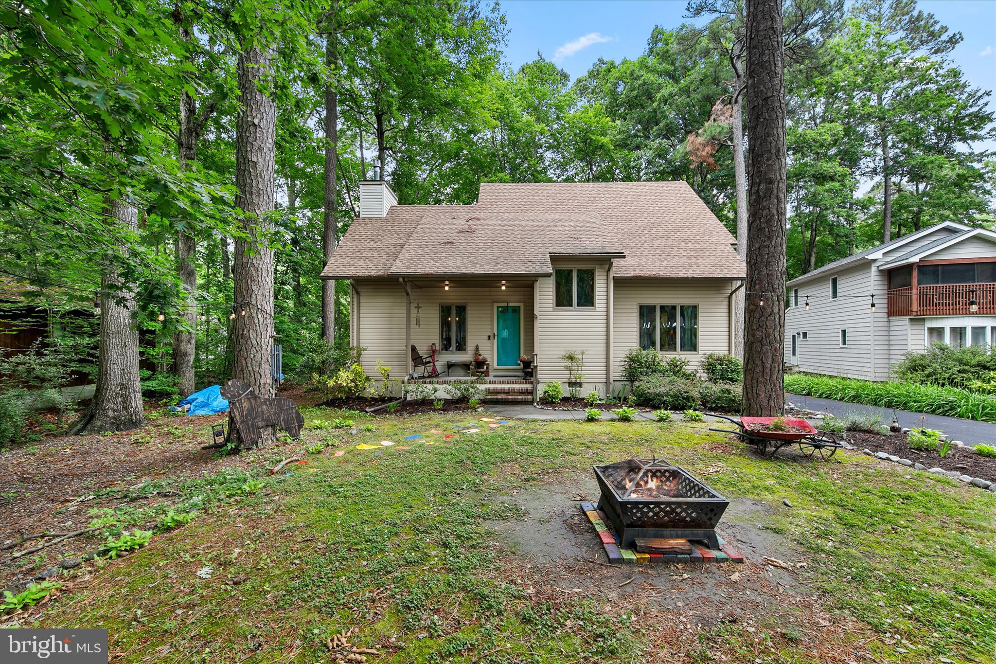 17 MOONRAKER ROAD