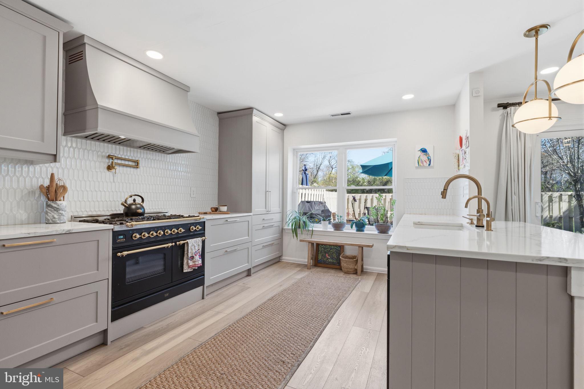 TANGLEWOOD - Residential