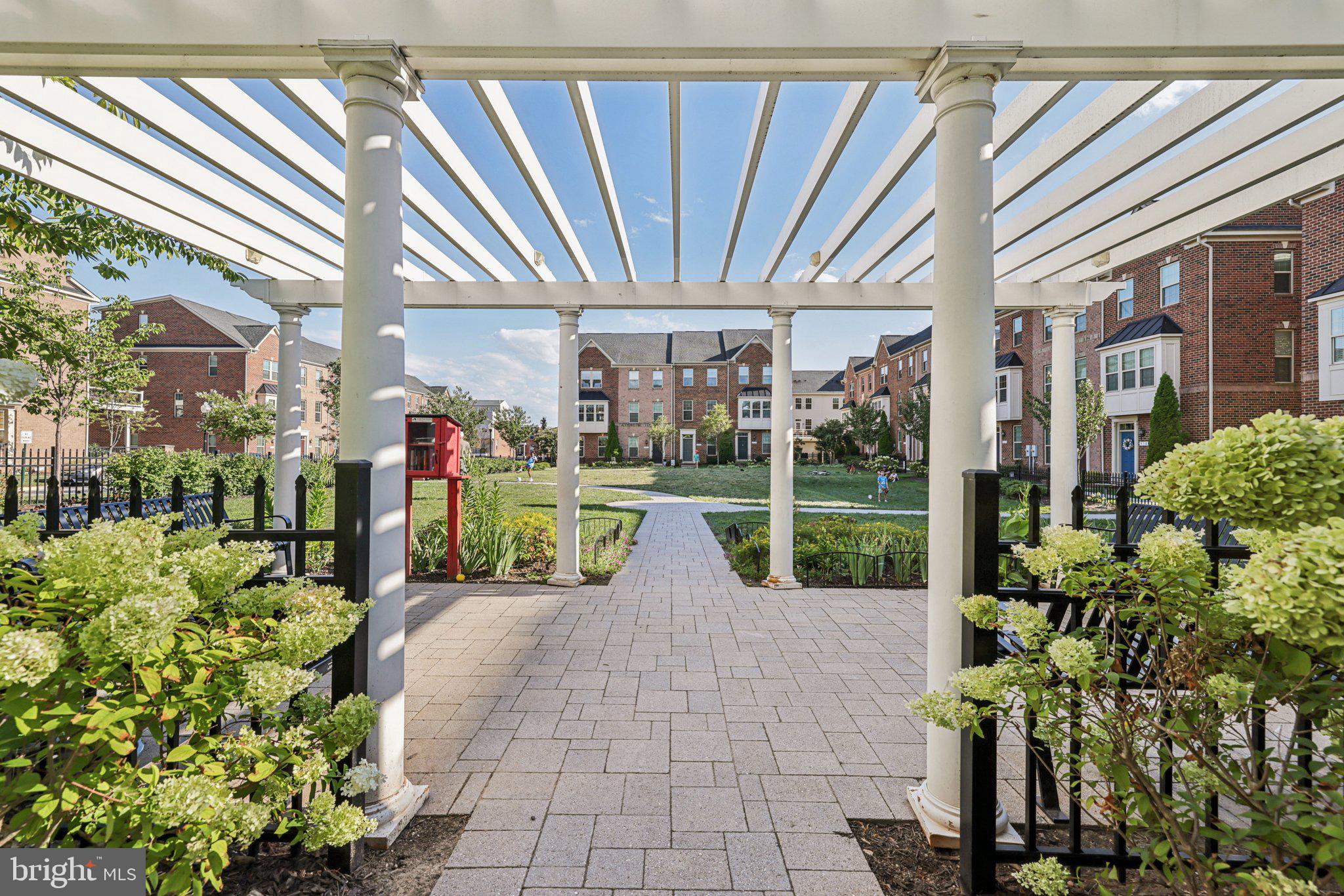 O'DONNELL SQUARE - Residential