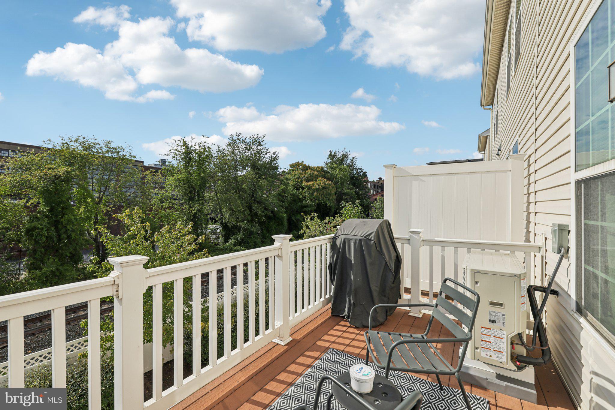 O'DONNELL SQUARE - Residential