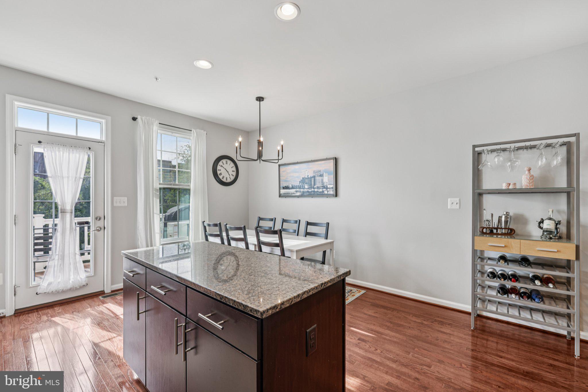 O'DONNELL SQUARE - Residential