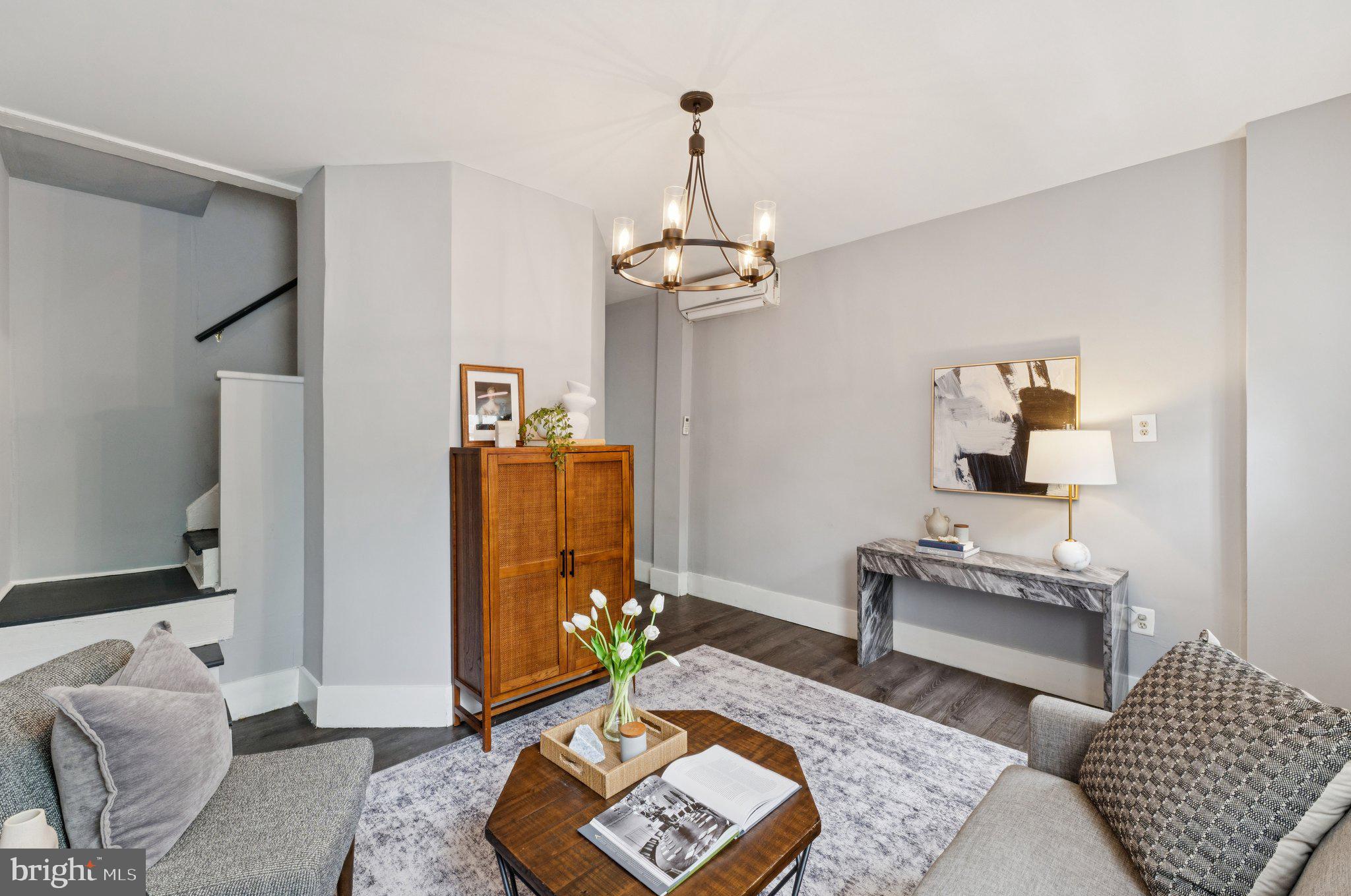 913 COLUMBIA ROAD NW