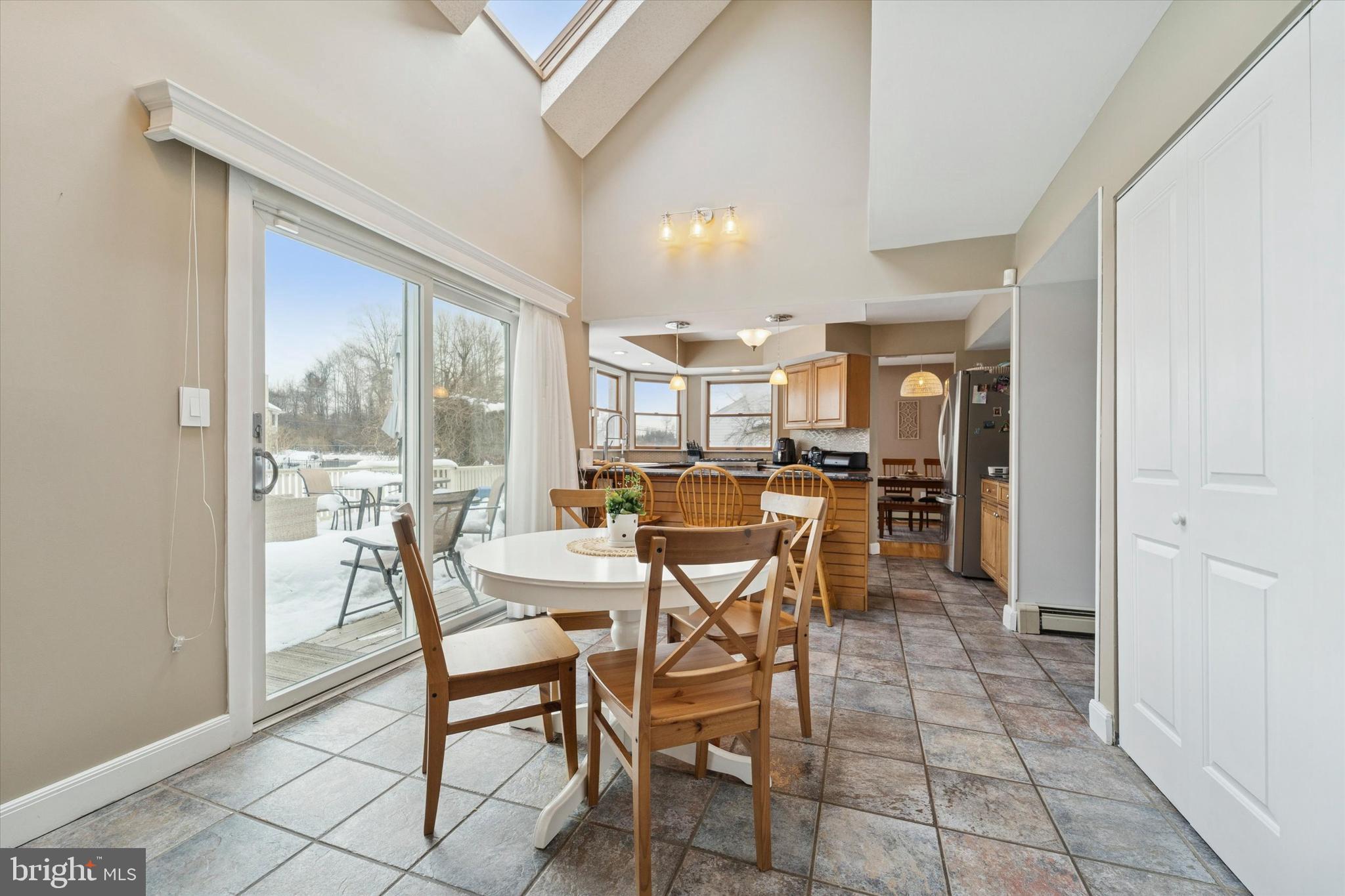 IDLEWOOD - Residential