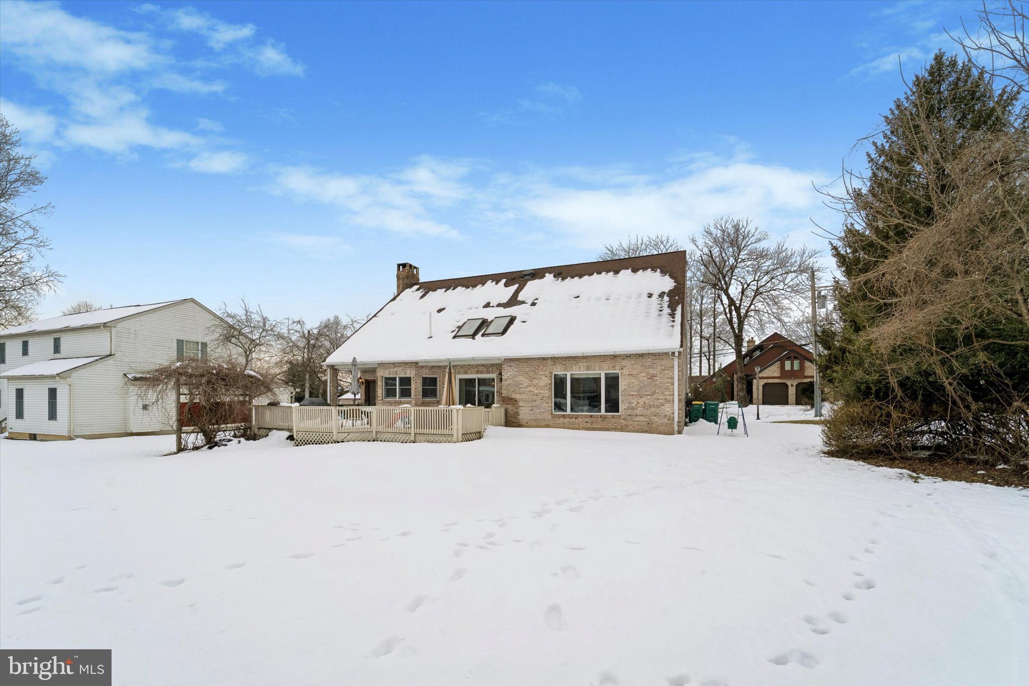 IDLEWOOD - Residential