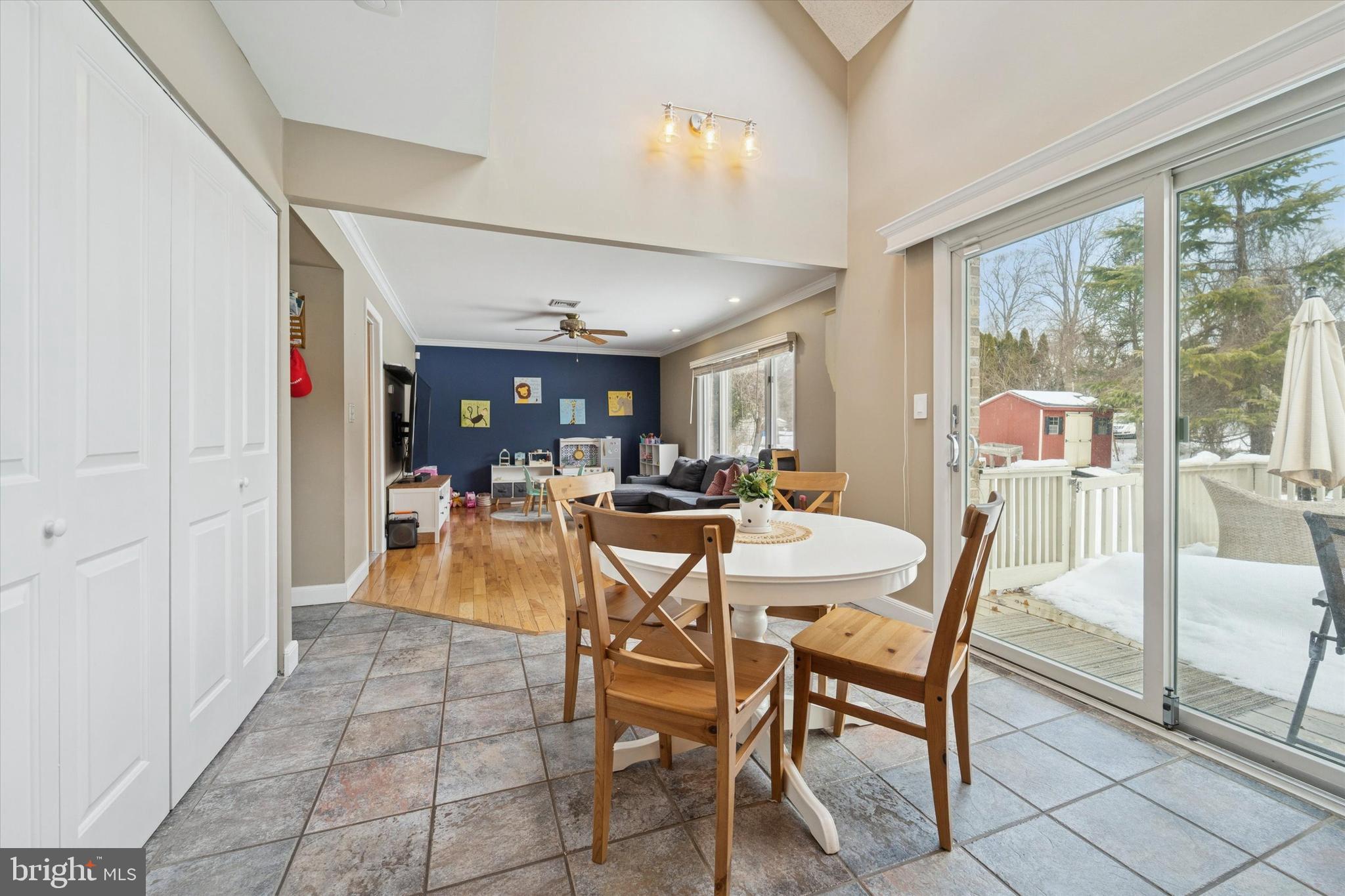 IDLEWOOD - Residential