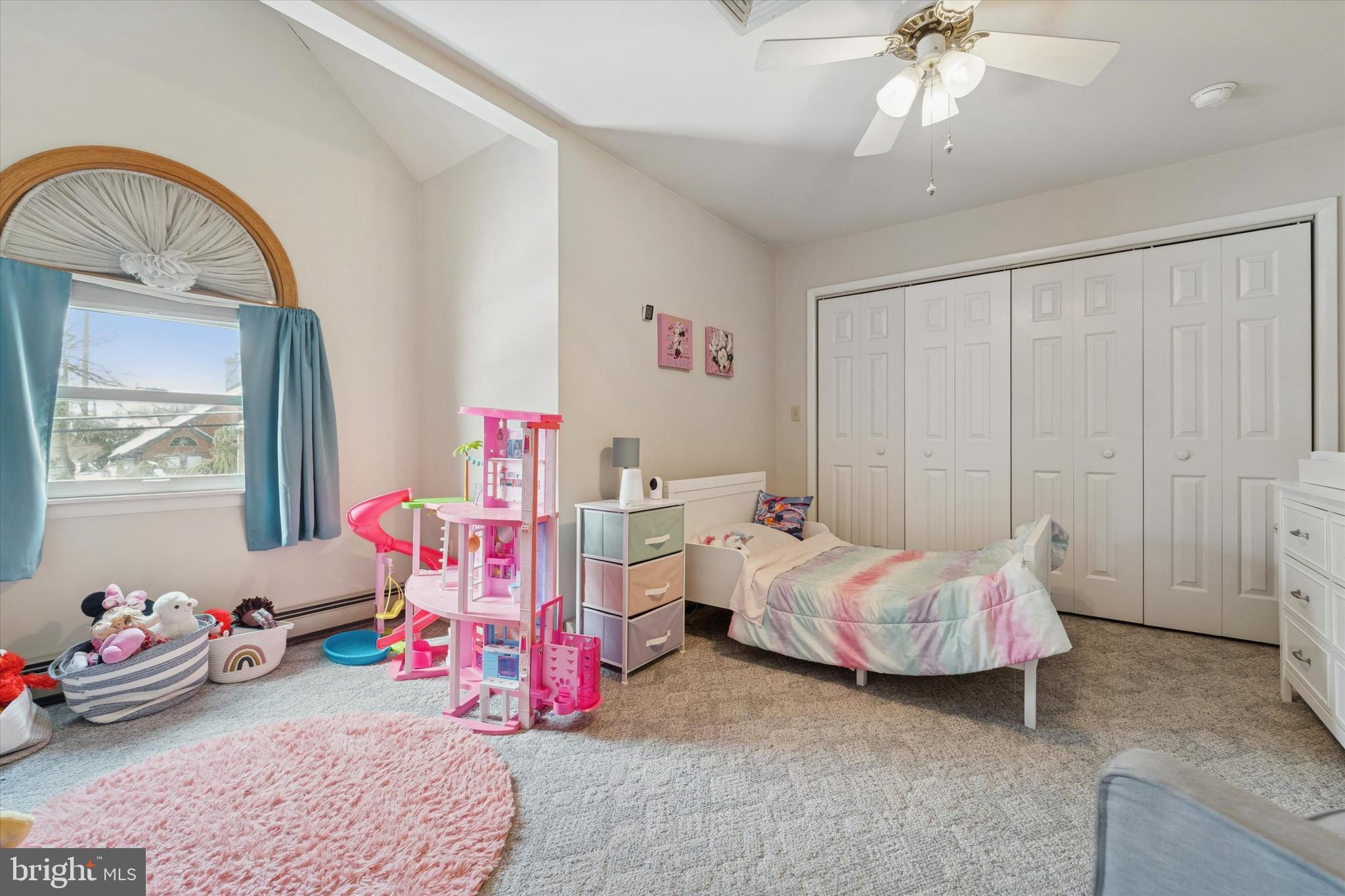 IDLEWOOD - Residential