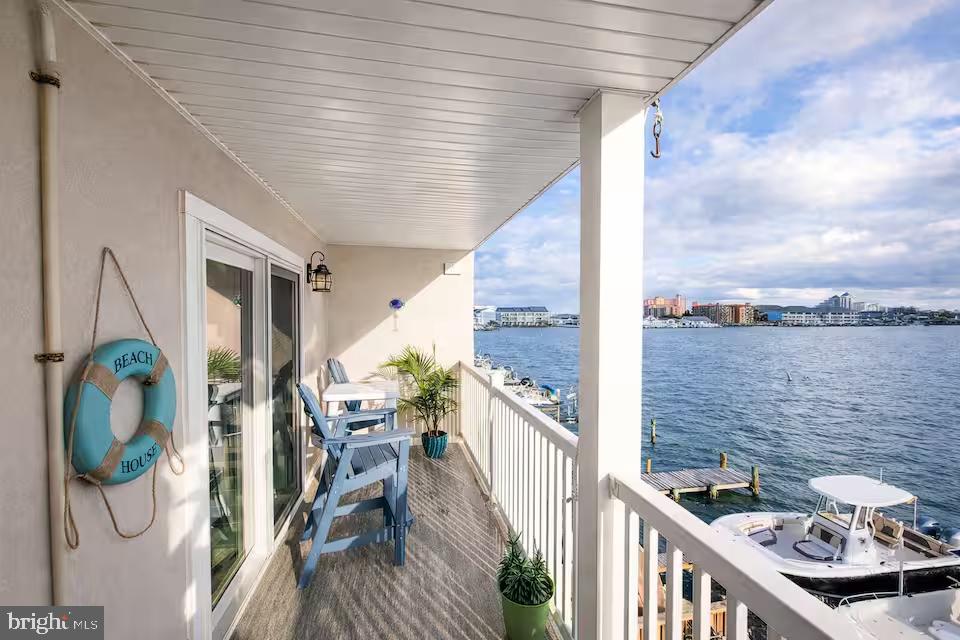 411 BAYSHORE DRIVE 301