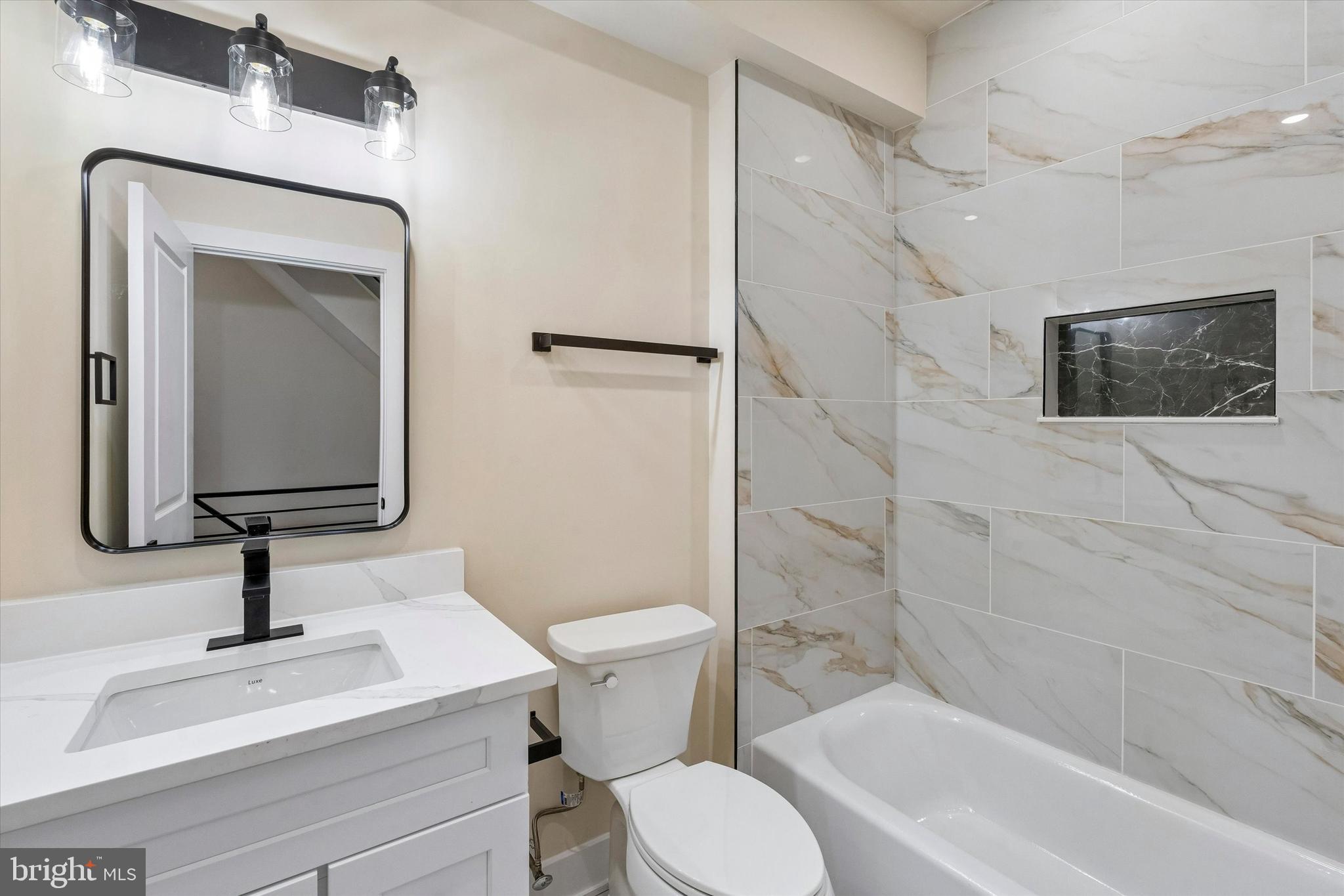 POINT BREEZE - Residential