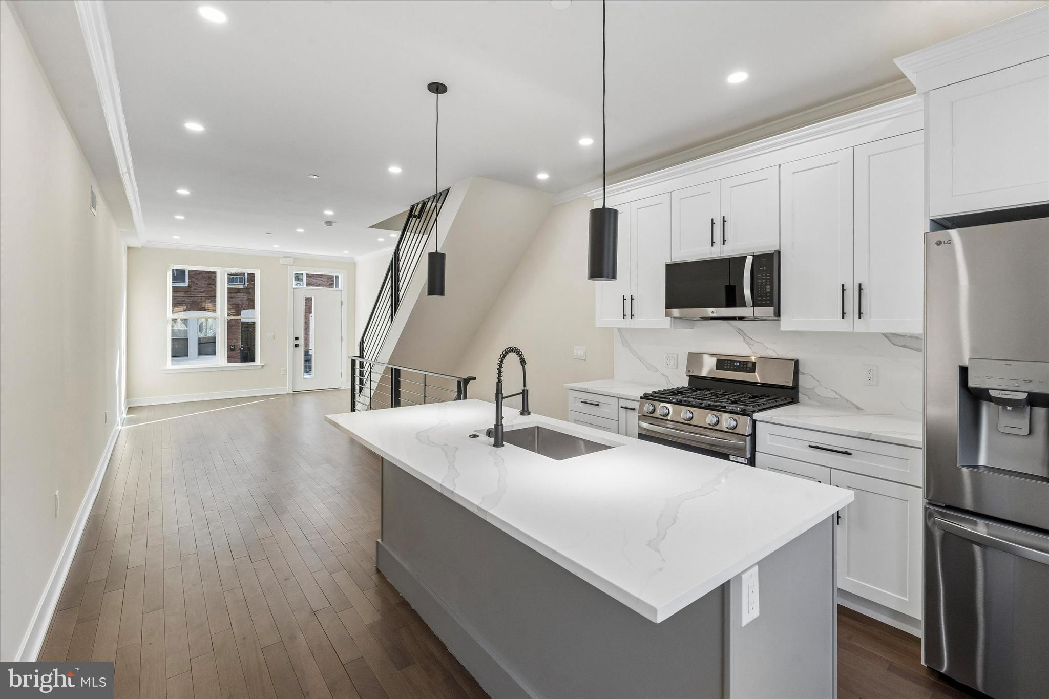 POINT BREEZE - Residential