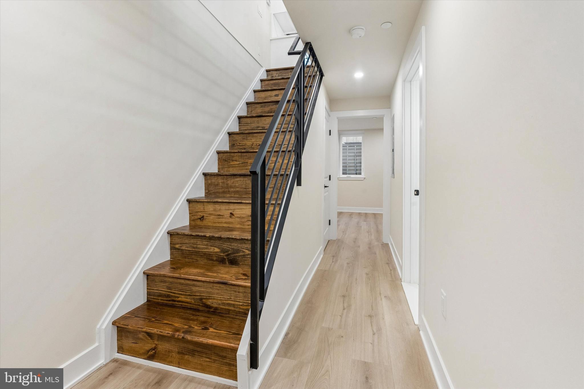 POINT BREEZE - Residential