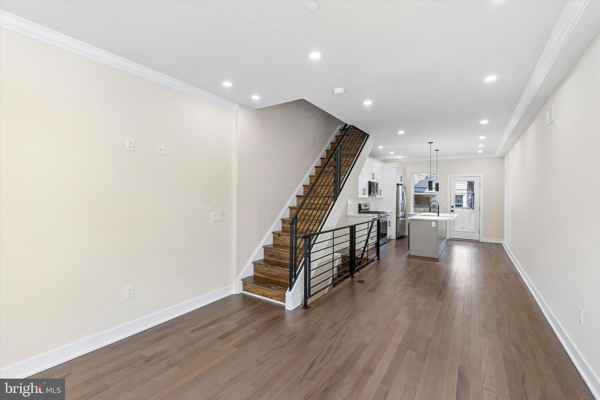 POINT BREEZE - Residential