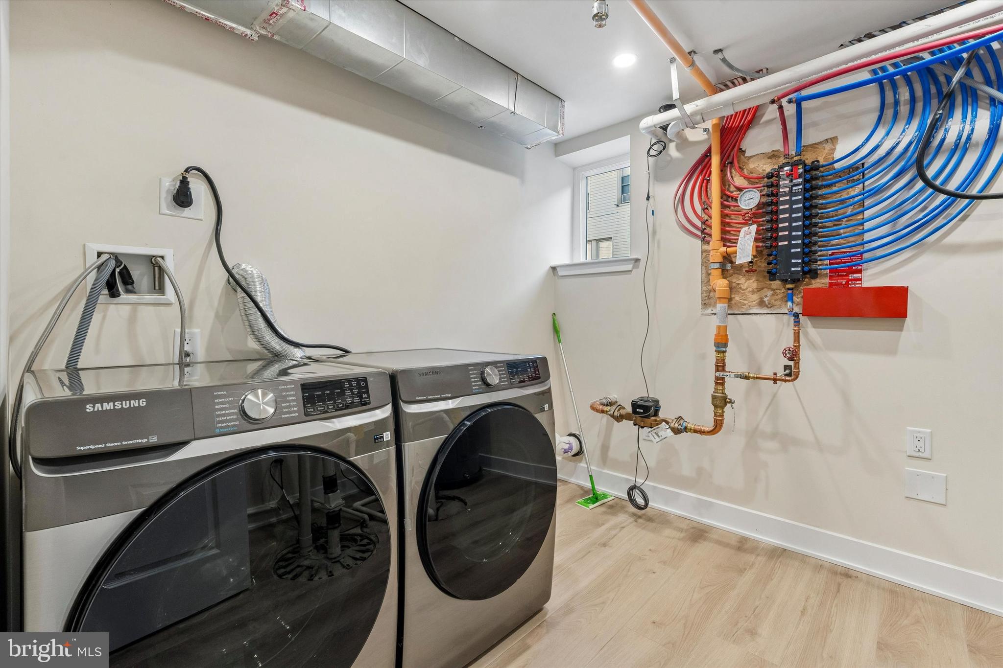 POINT BREEZE - Residential