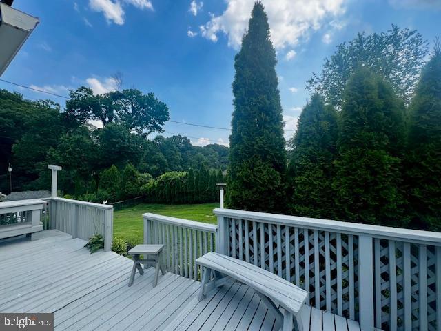 114 WOODVIEW LANE