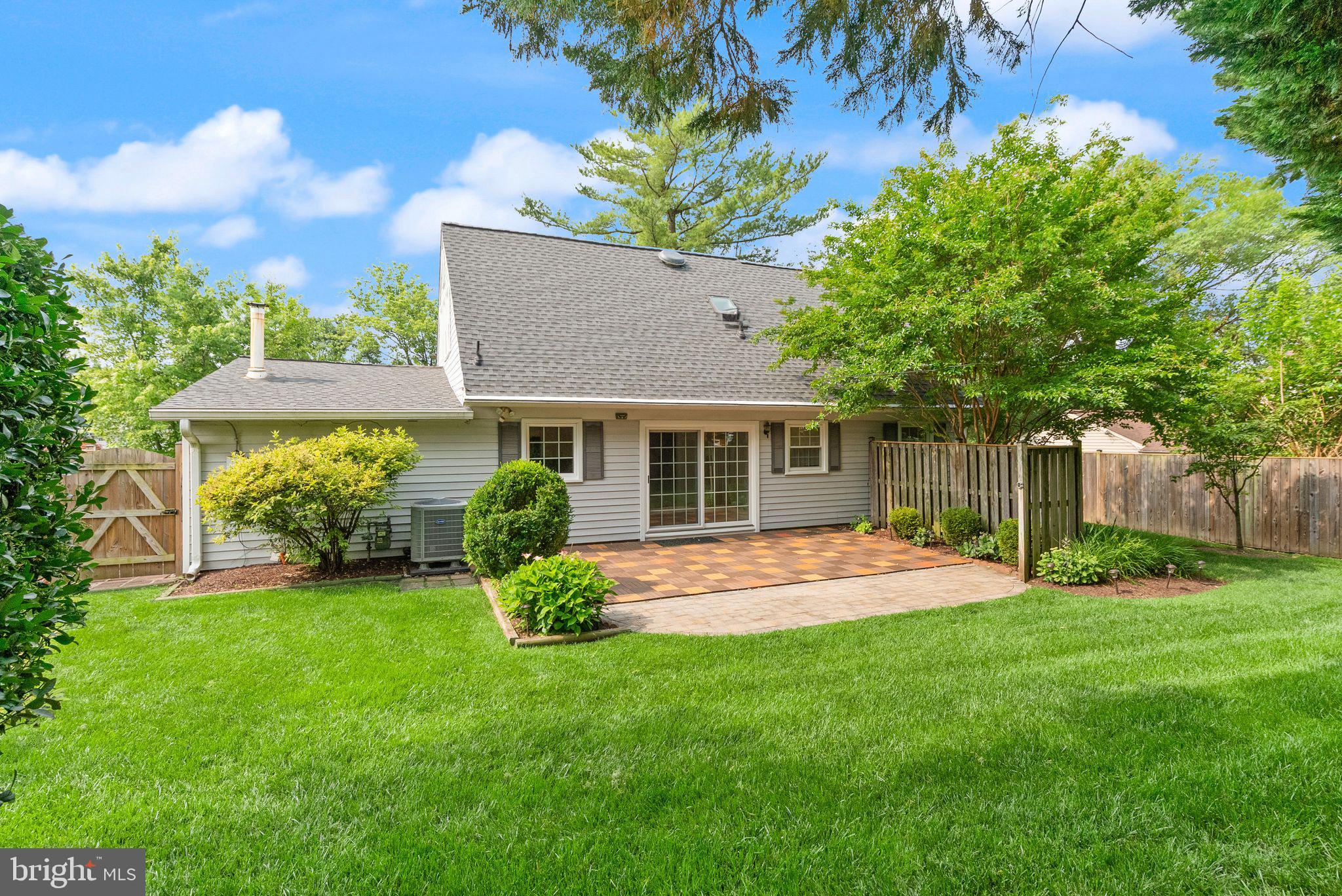 13120 PENNYPACKER LANE