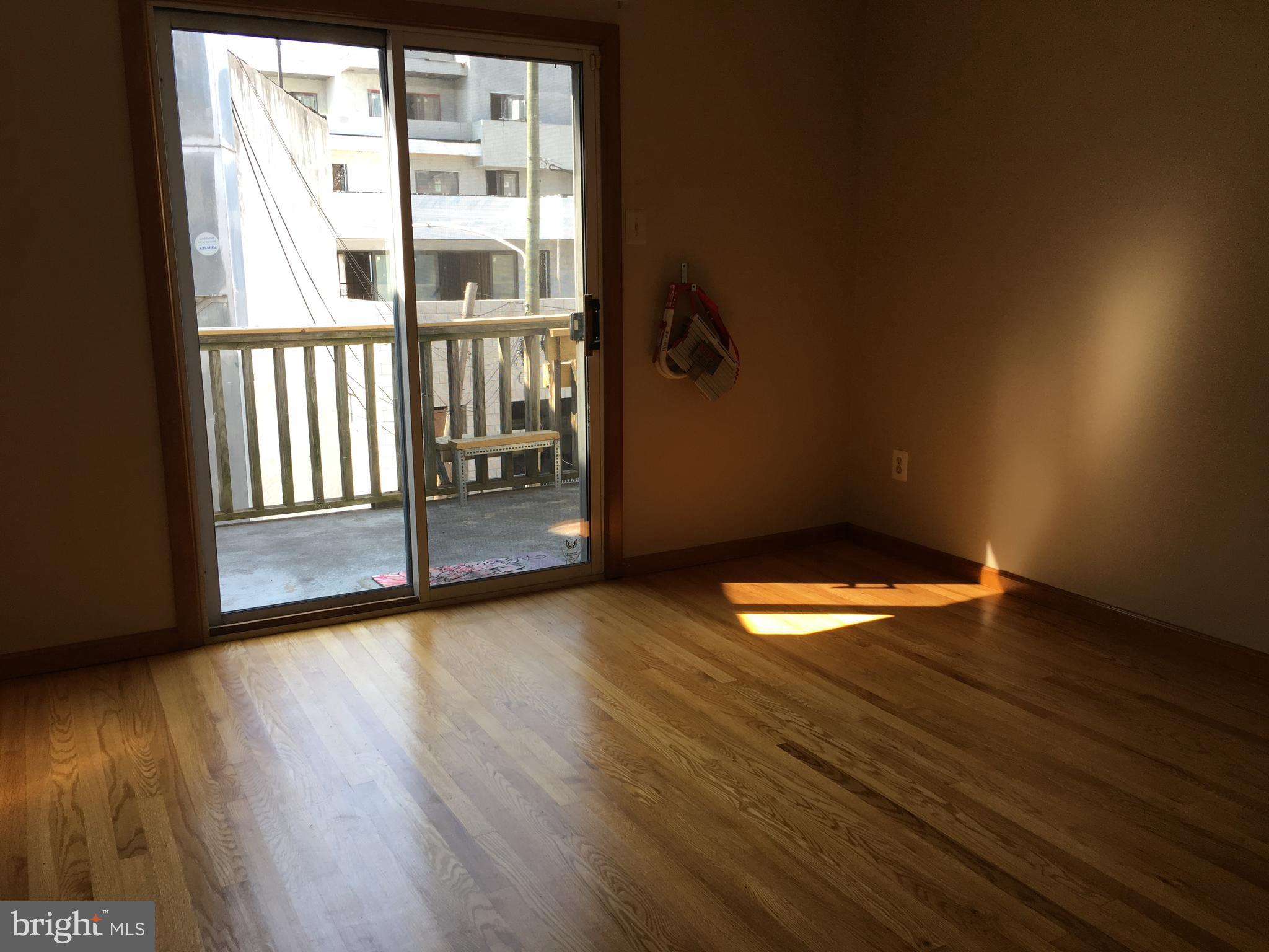 GRADUATE HOSPITAL - Residential Lease