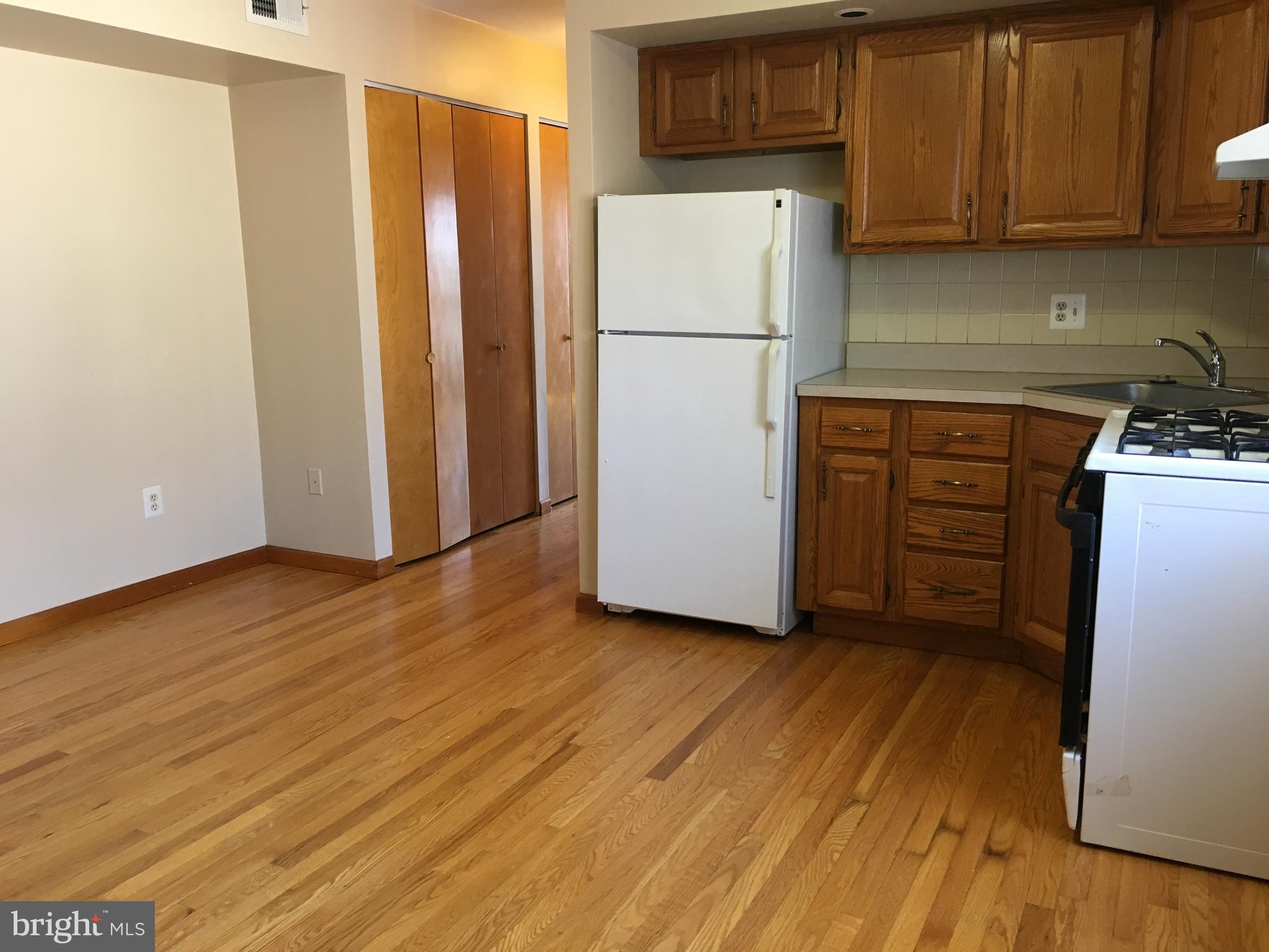 GRADUATE HOSPITAL - Residential Lease