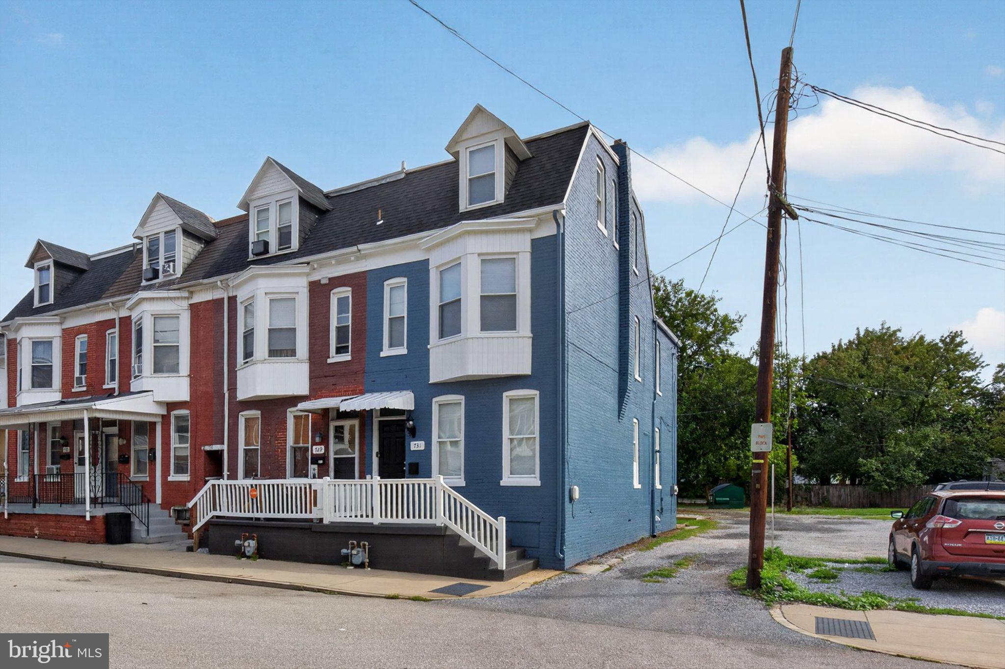 731 MANOR STREET