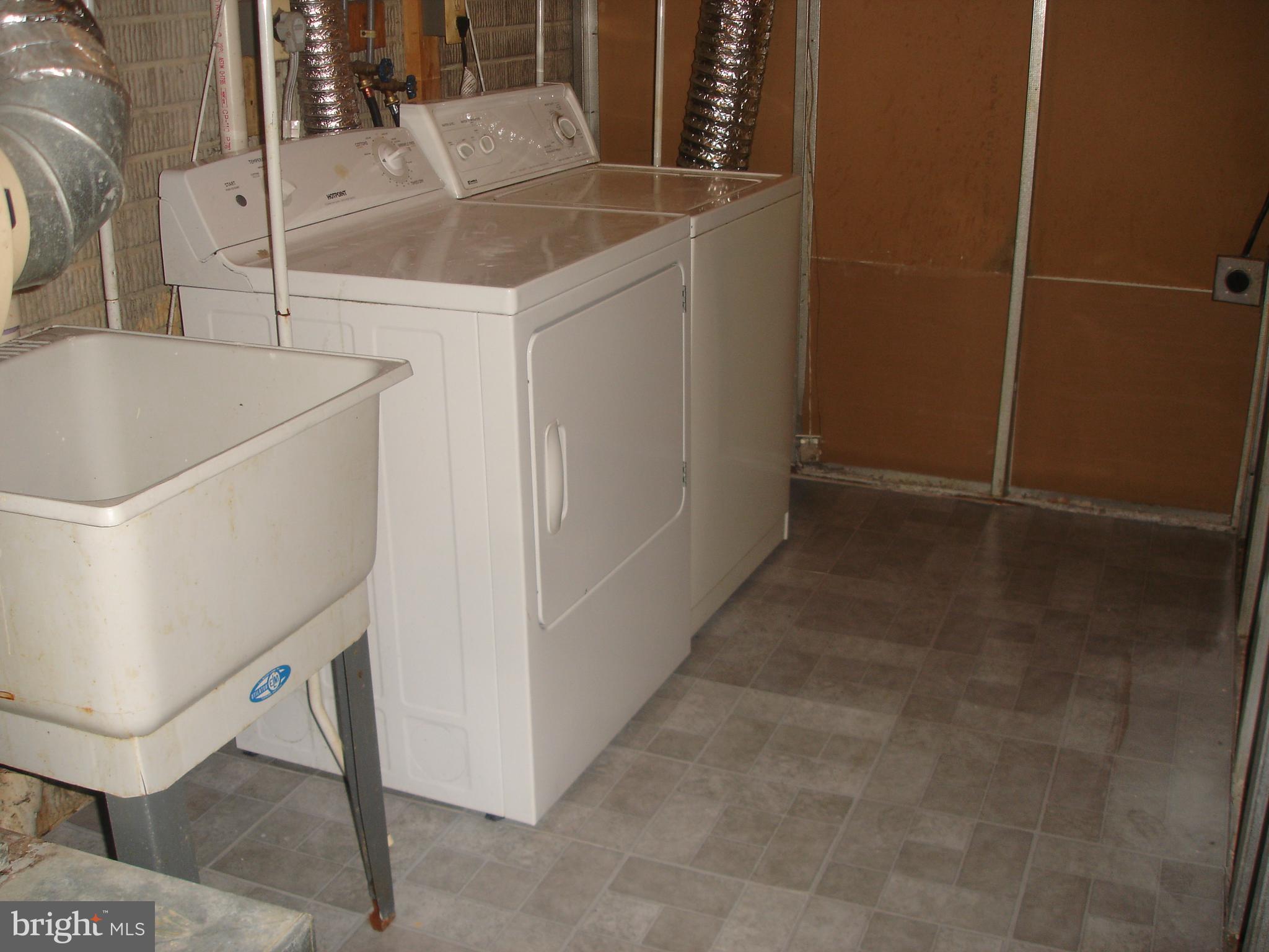 BOWLING BROOK FARMS - Residential