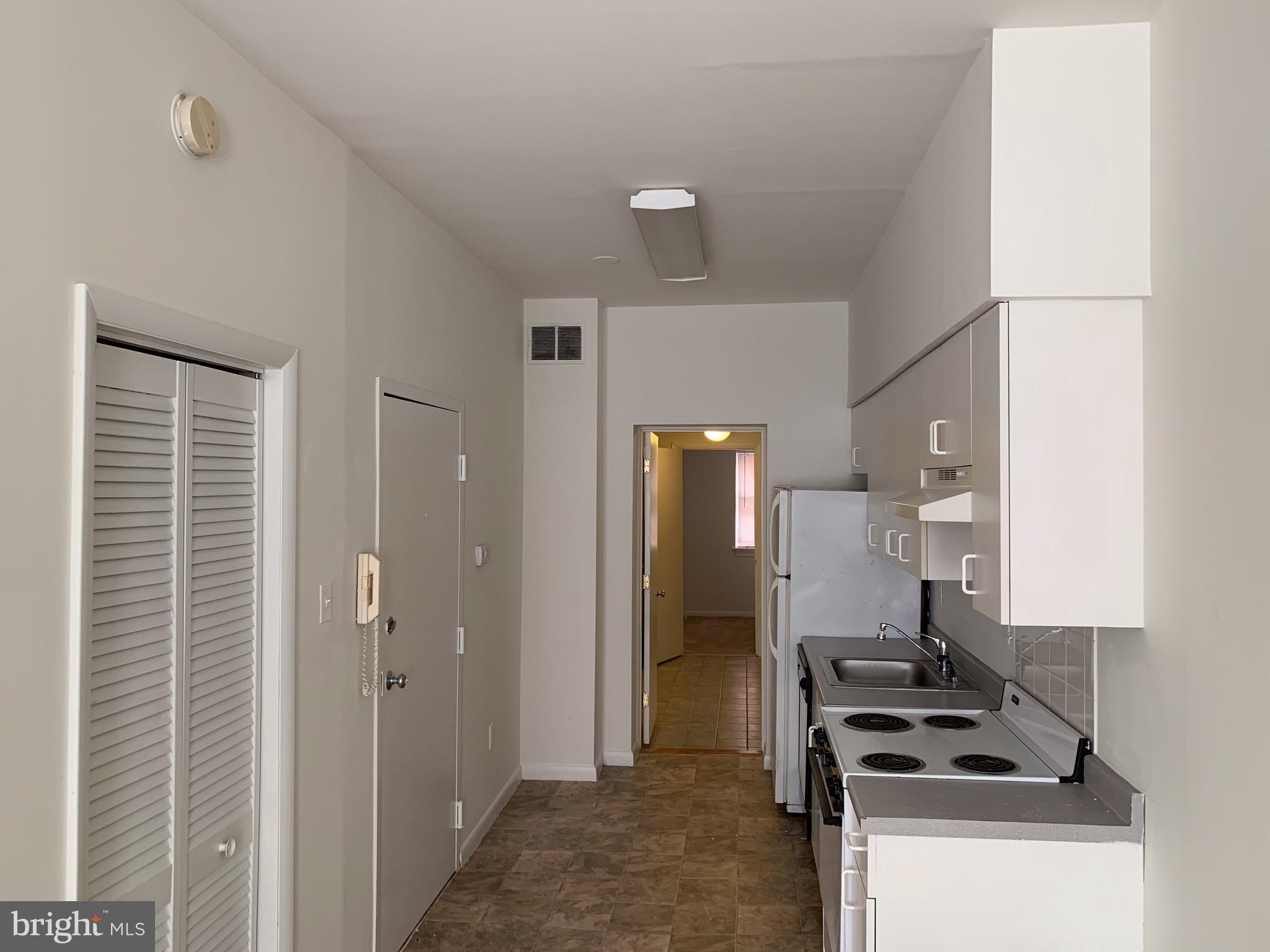 WASHINGTON SQ WEST - Residential Lease