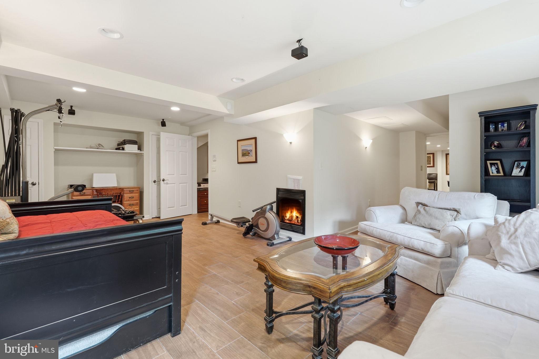 HIGHLANDS OF DARNESTOWN - Residential