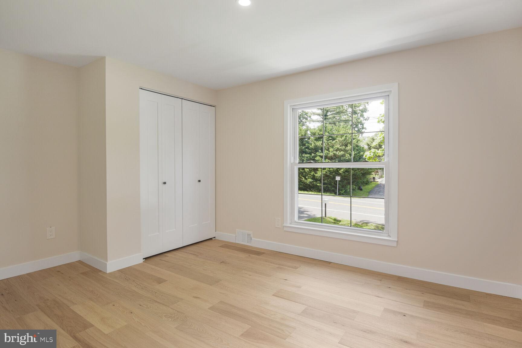 FOX HILLS - Residential