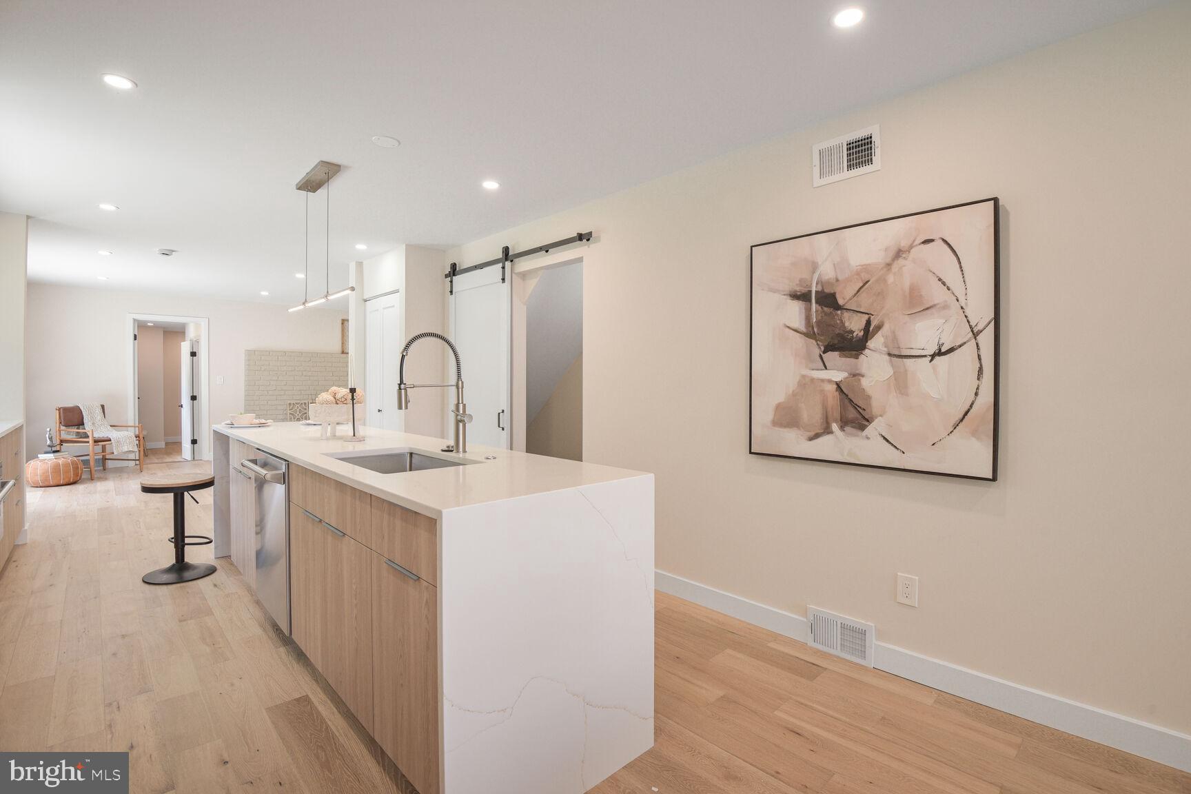 8328 TUCKERMAN LANE