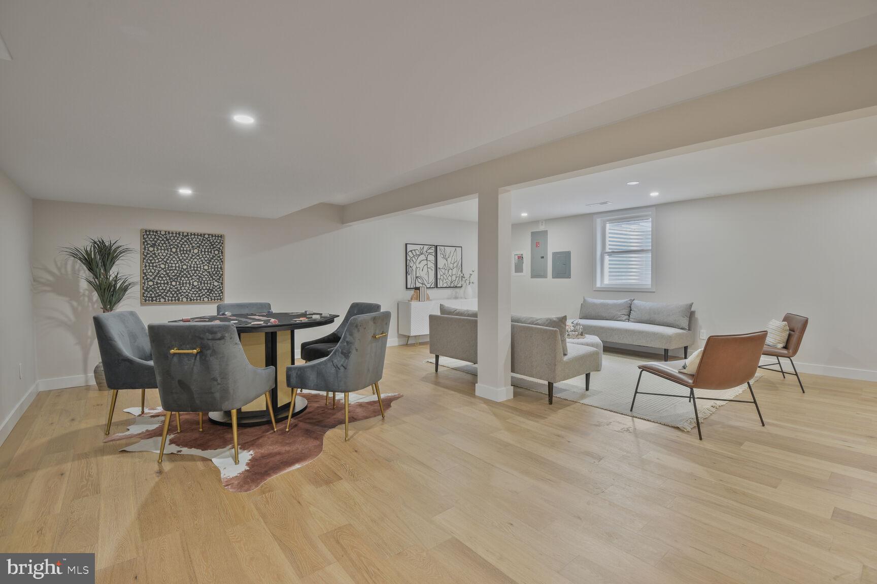 FOX HILLS - Residential