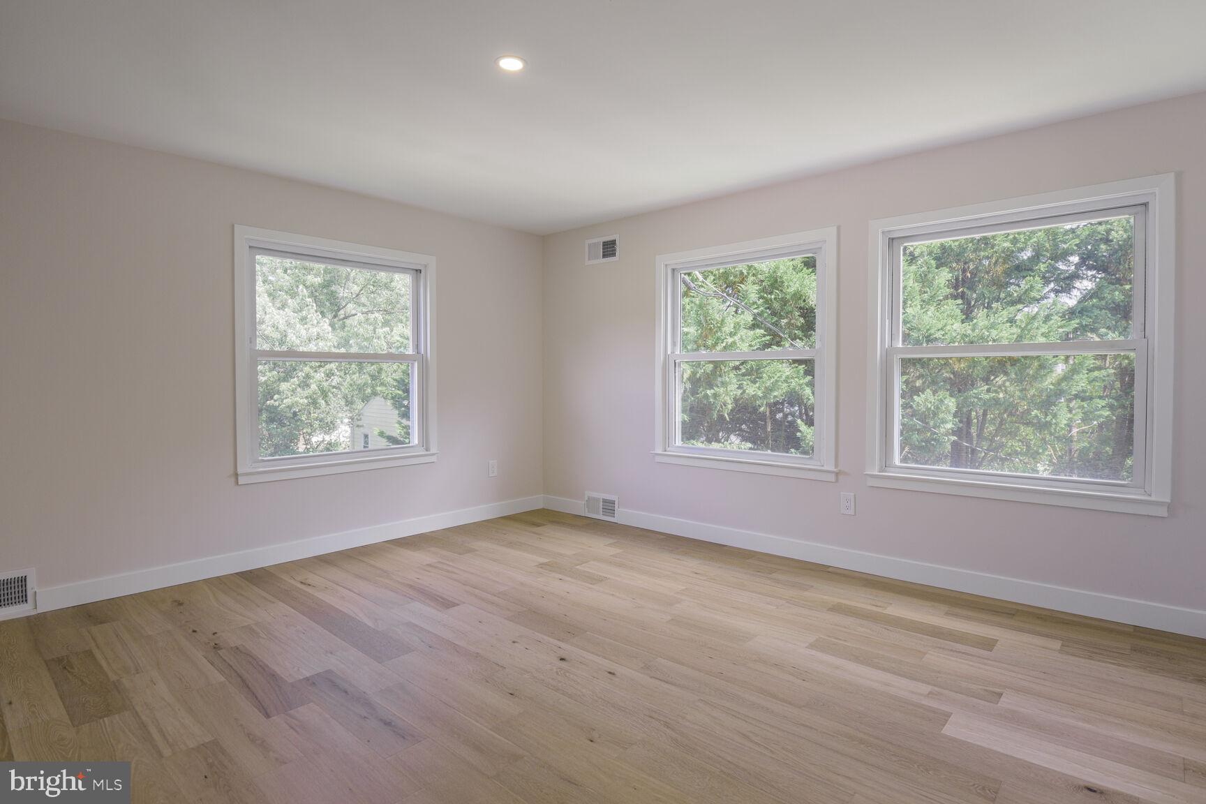 FOX HILLS - Residential