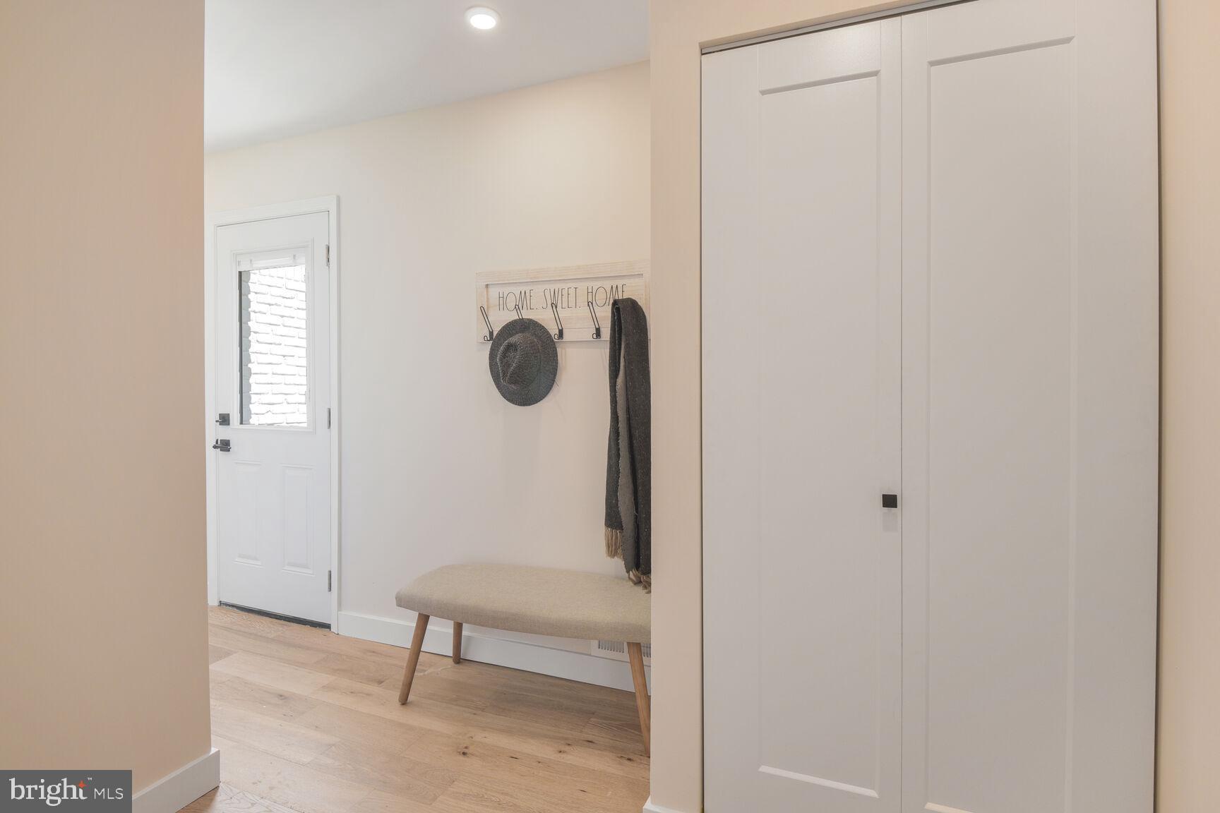 FOX HILLS - Residential