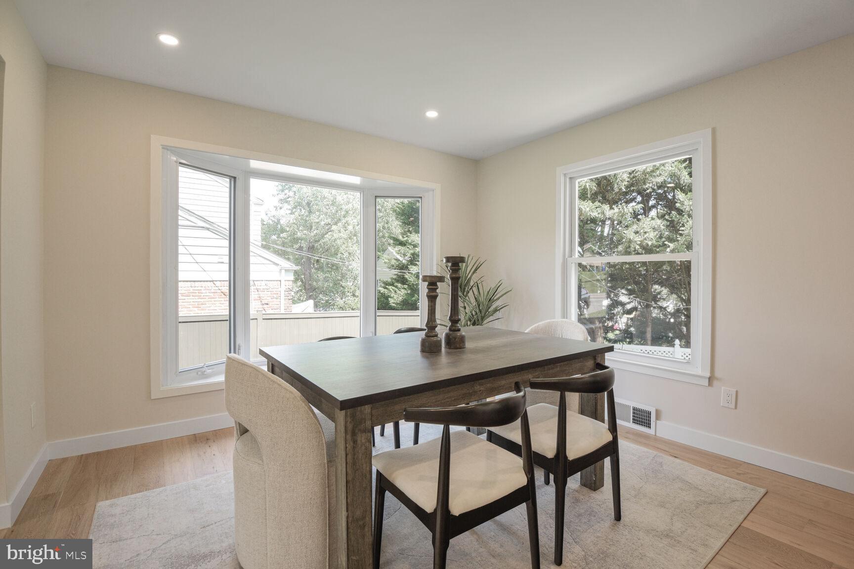 FOX HILLS - Residential