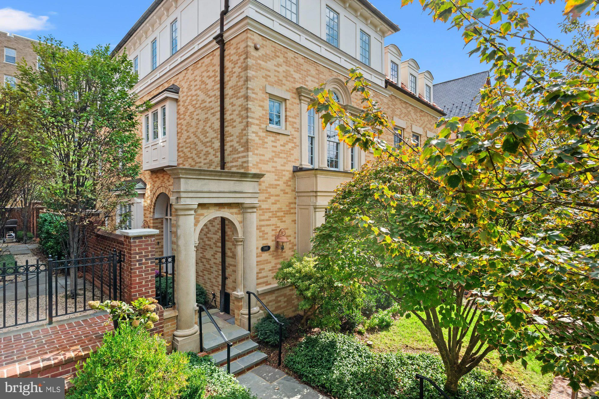 2995 38th Street NW, Washington, DC 20016