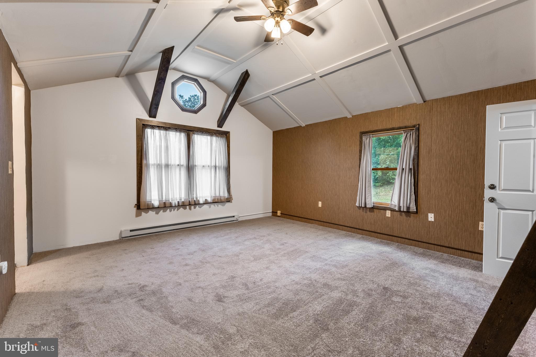 HOWARD - Residential