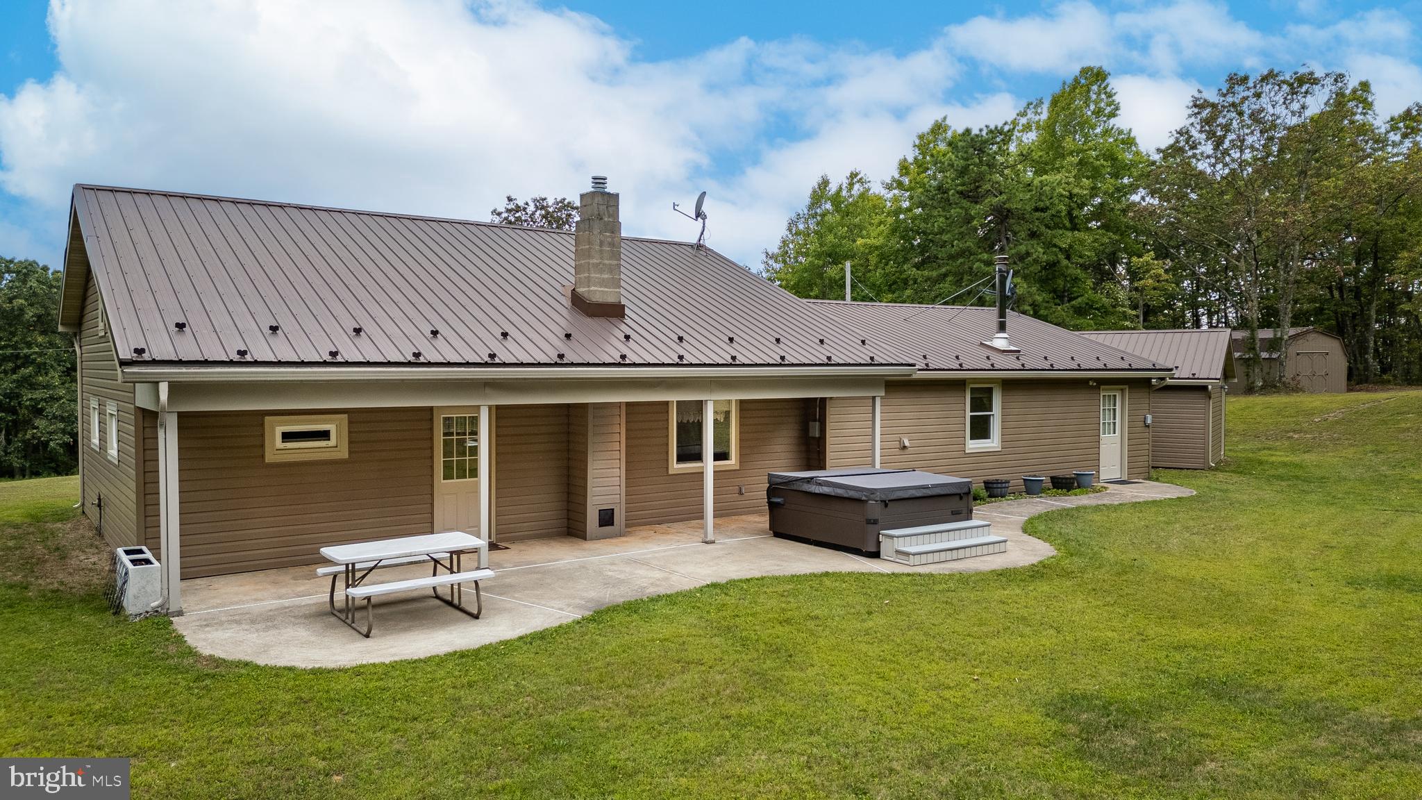 HOWARD - Residential