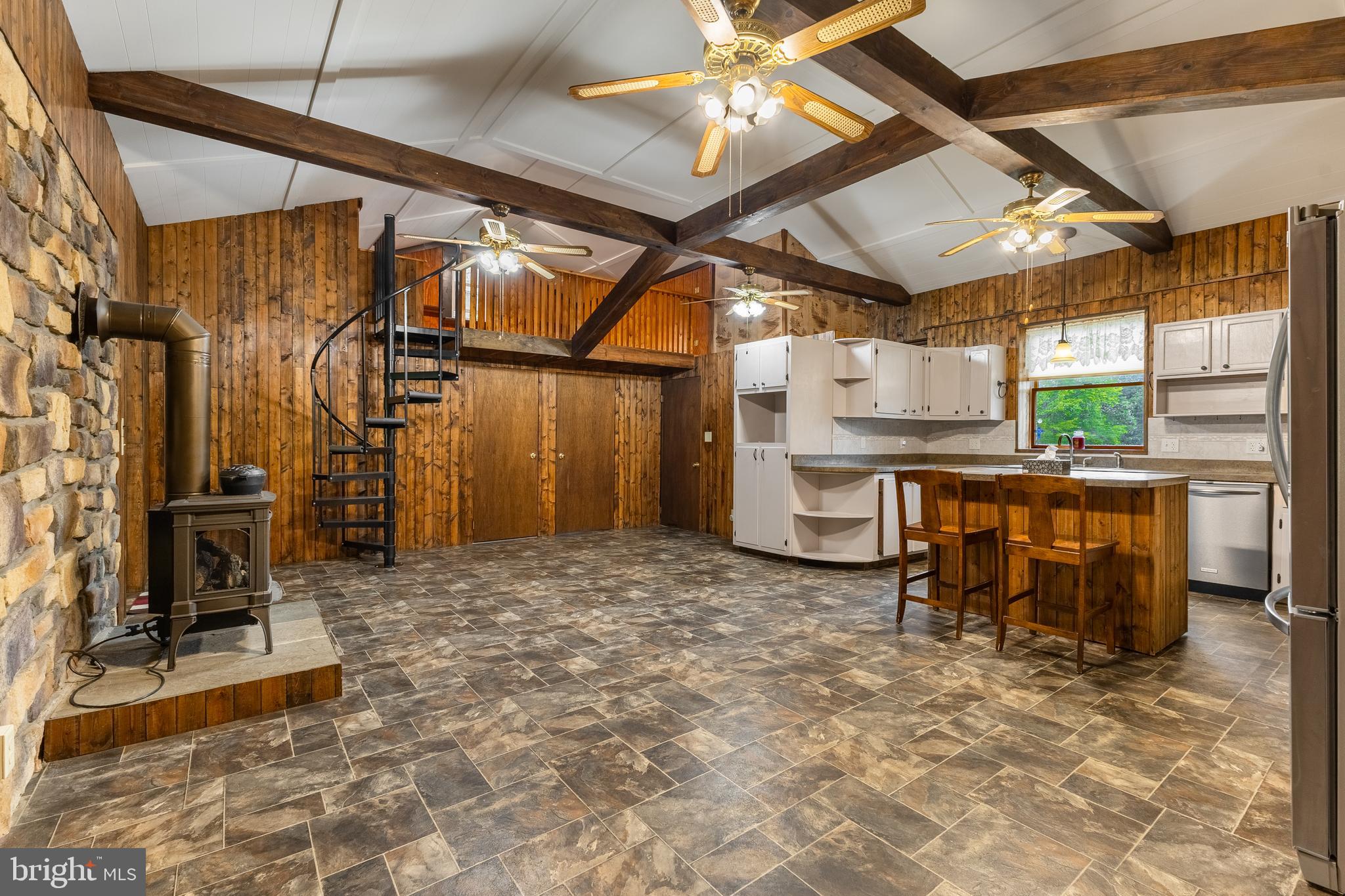 HOWARD - Residential