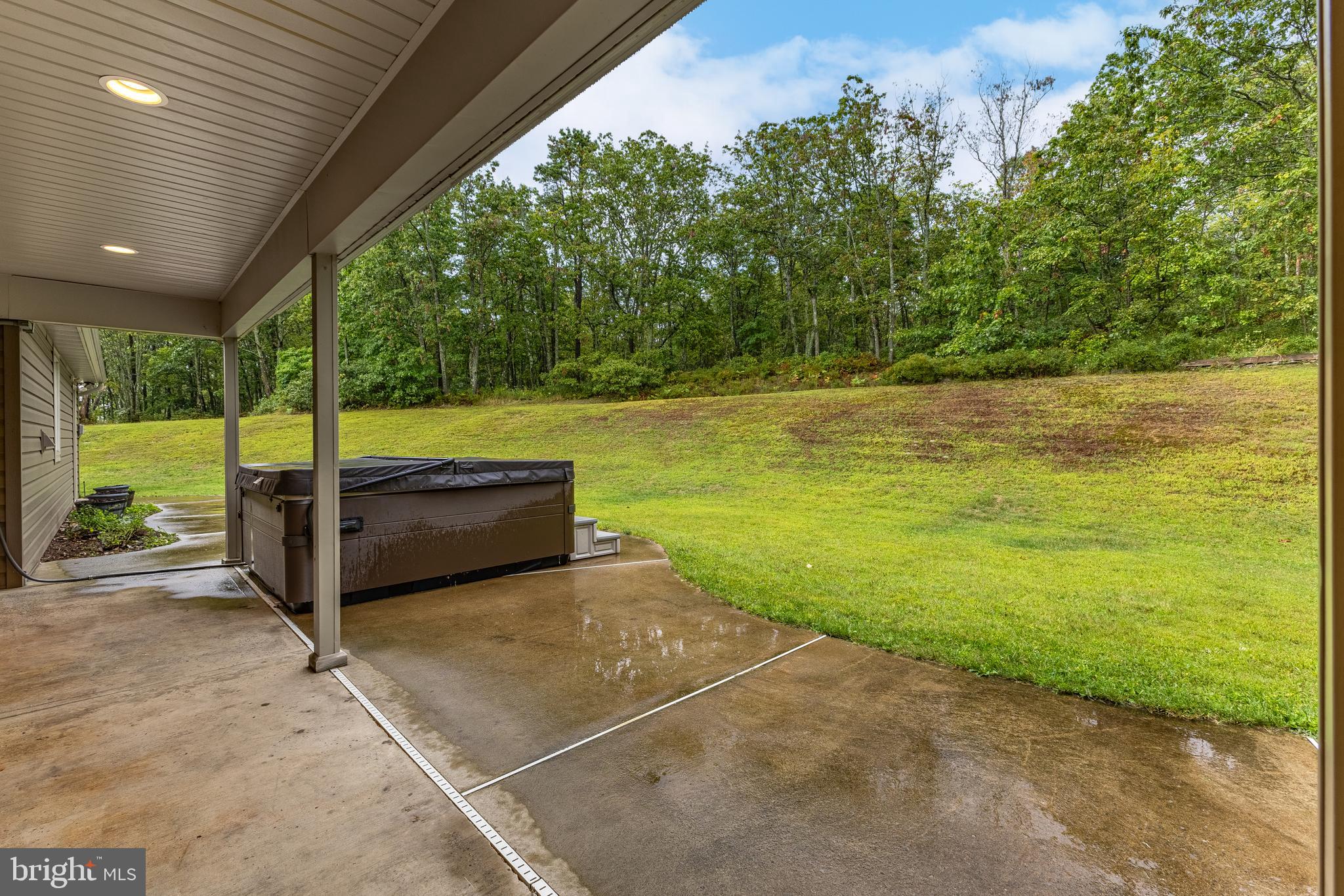 HOWARD - Residential