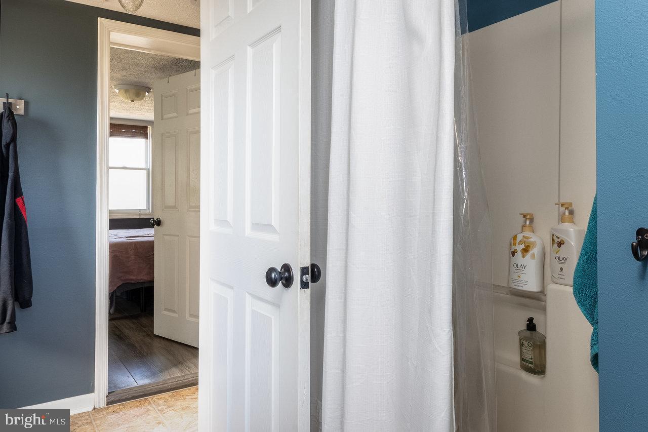 HAWKSBILL HEIGHTS - Residential