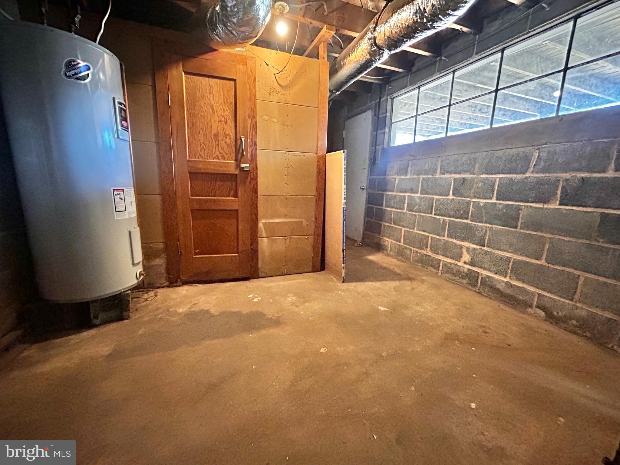 HAWKSBILL HEIGHTS - Residential