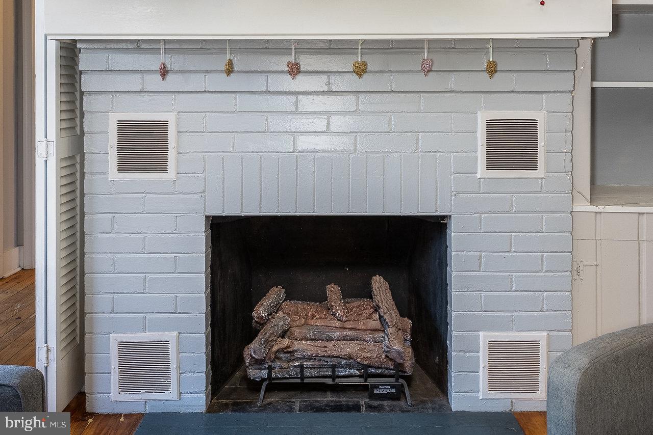 HAWKSBILL HEIGHTS - Residential