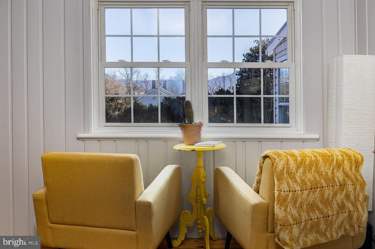 HAWKSBILL HEIGHTS - Residential