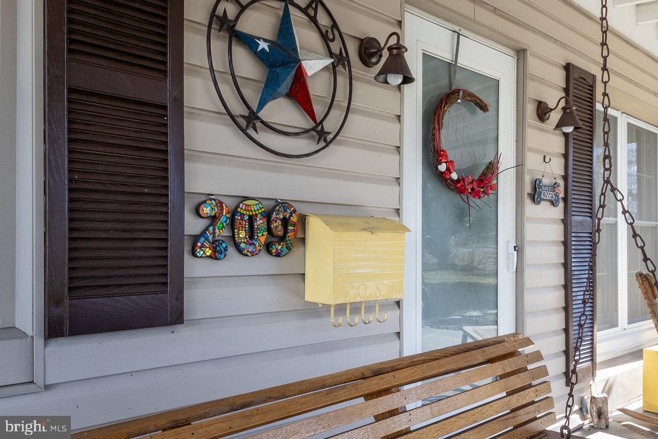 HAWKSBILL HEIGHTS - Residential