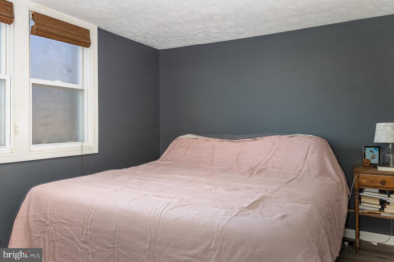 HAWKSBILL HEIGHTS - Residential