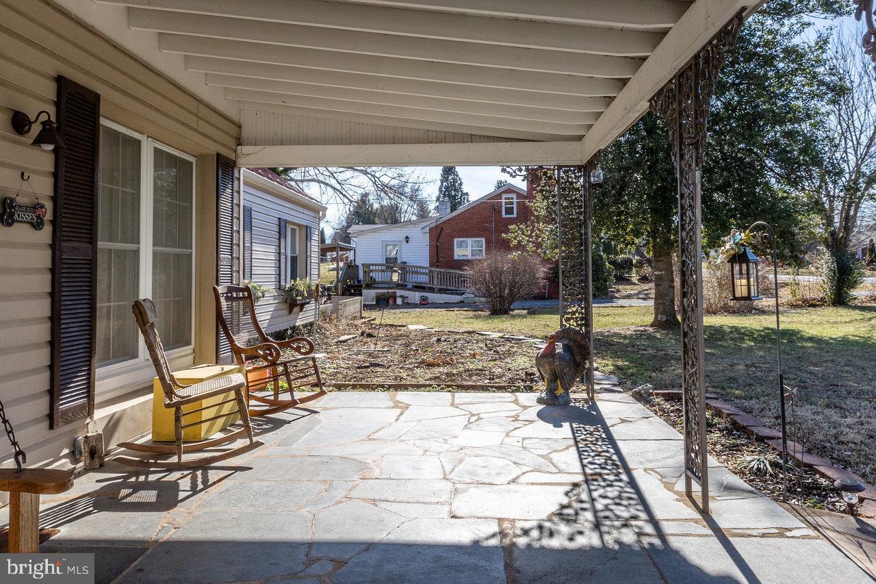 HAWKSBILL HEIGHTS - Residential