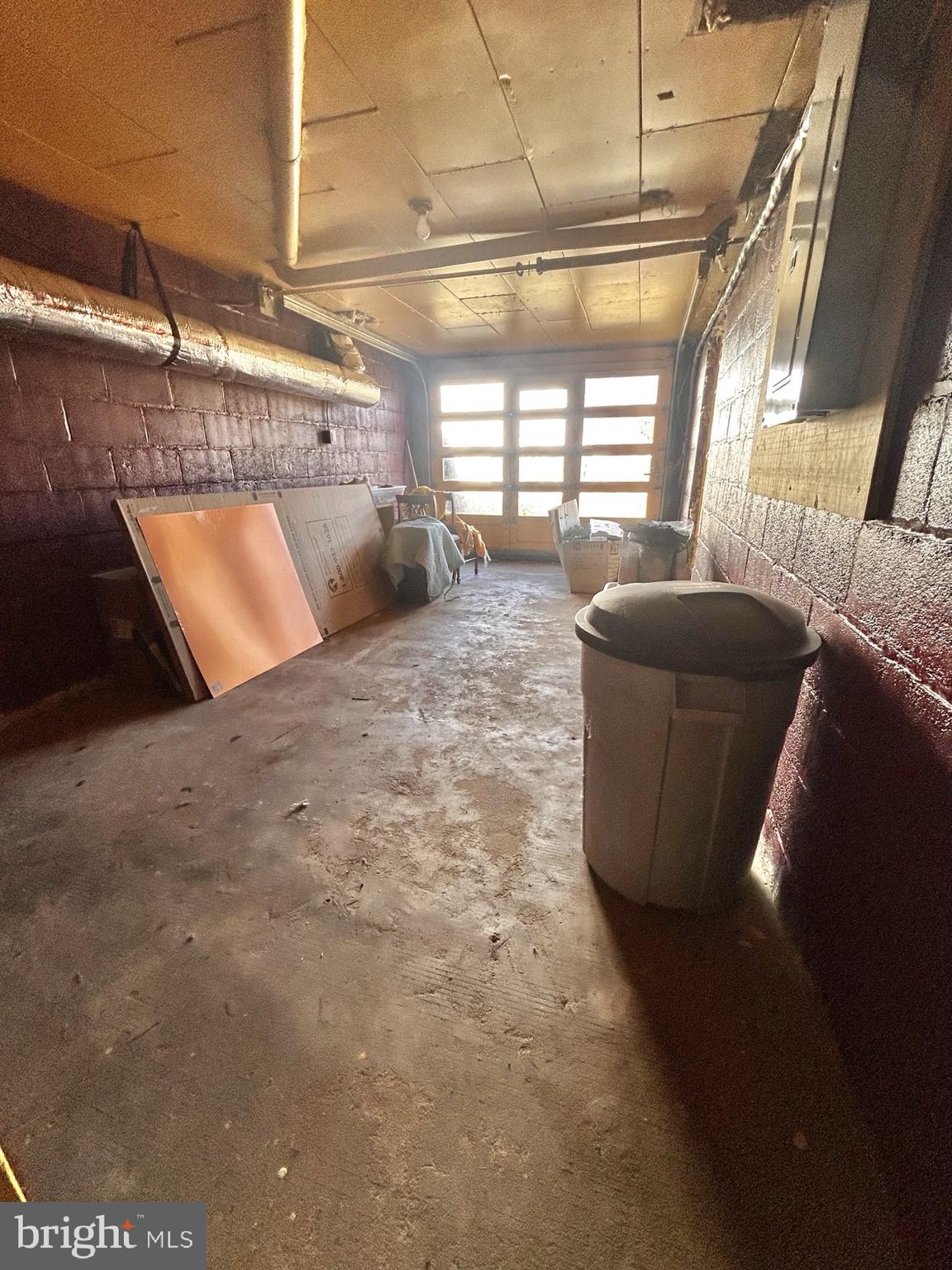 HAWKSBILL HEIGHTS - Residential