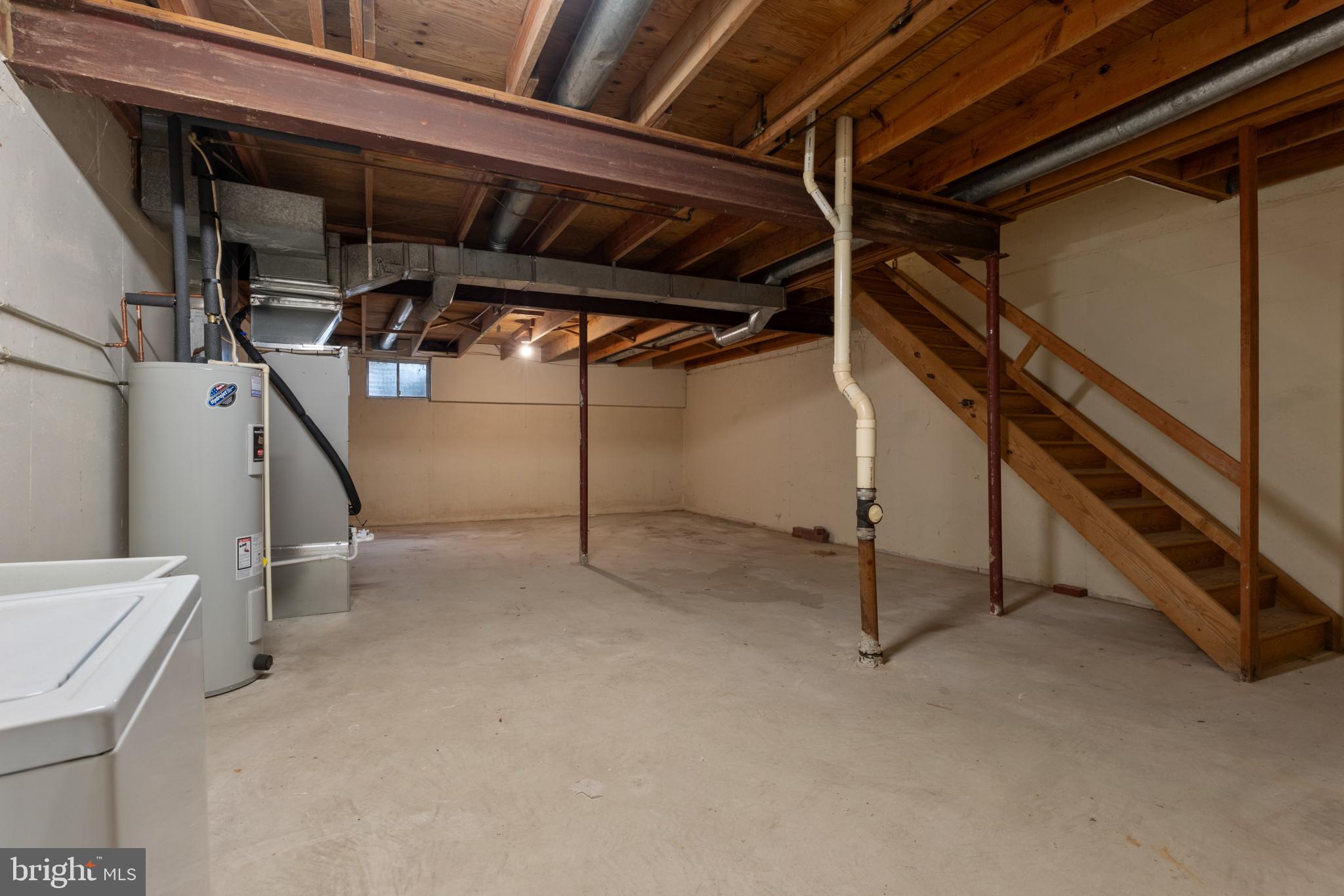 MONTGOMERY VILLAGE - Residential