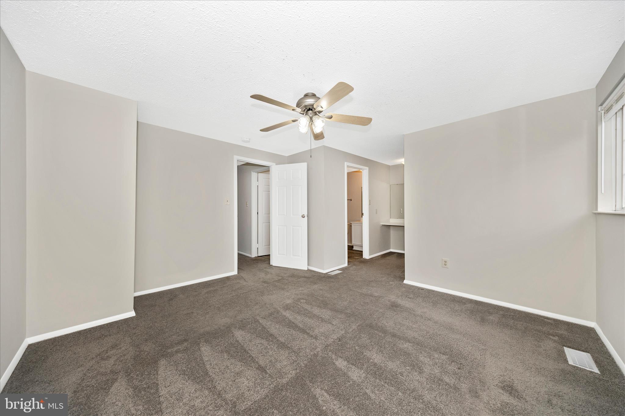 AMBER MEADOWS - Residential