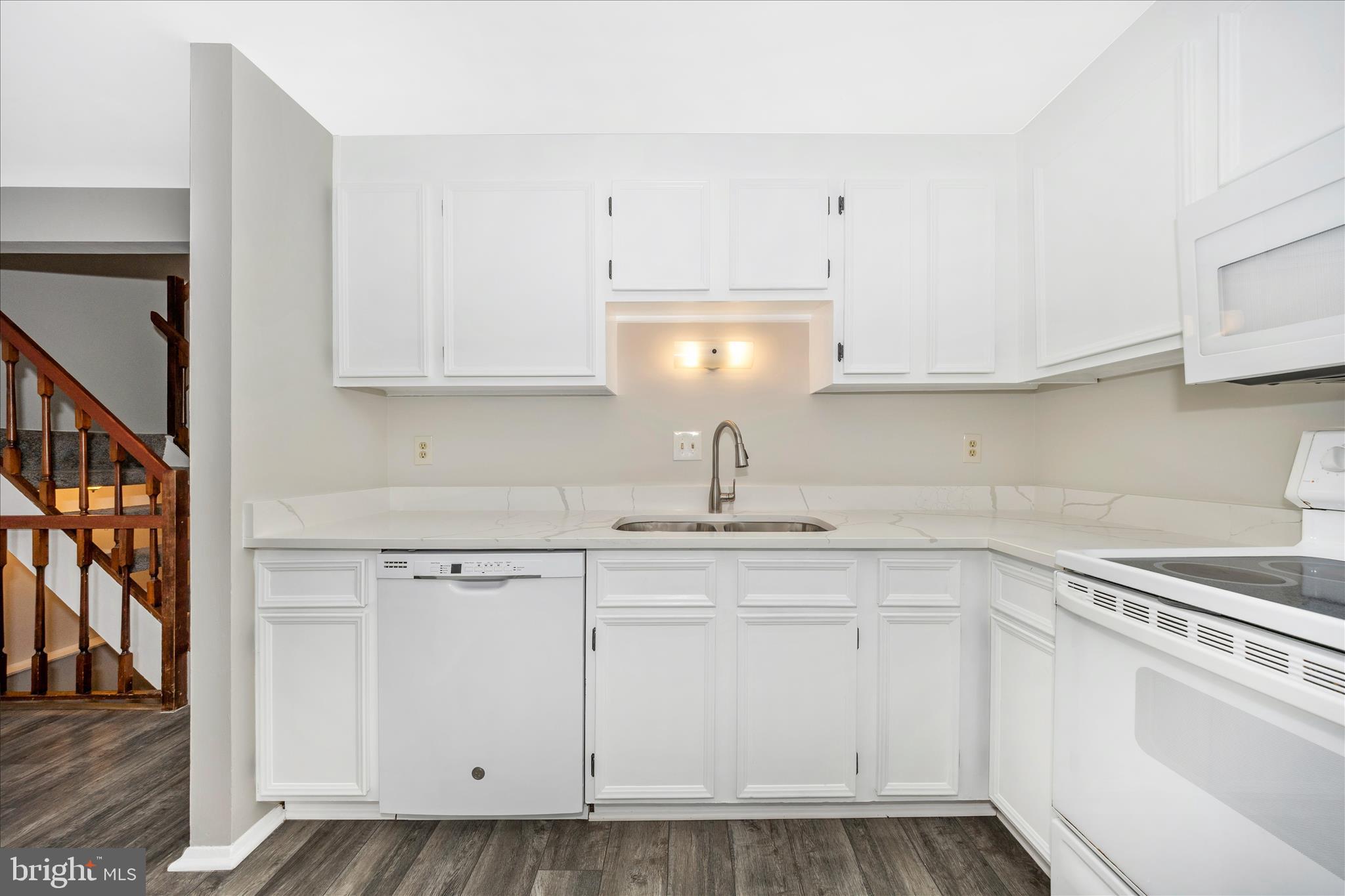 AMBER MEADOWS - Residential