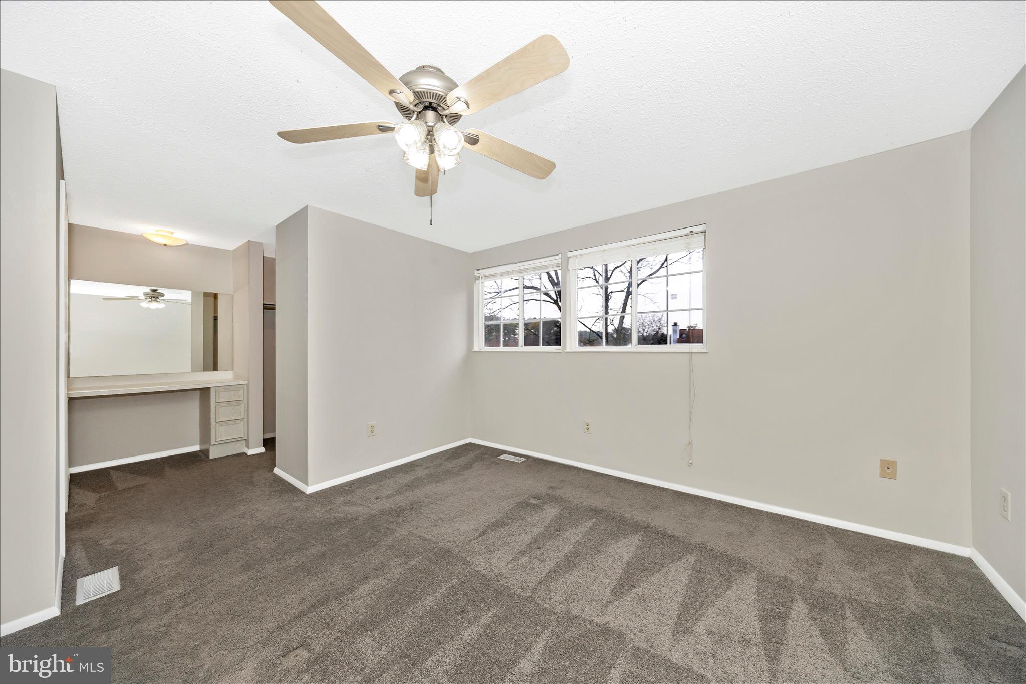 AMBER MEADOWS - Residential