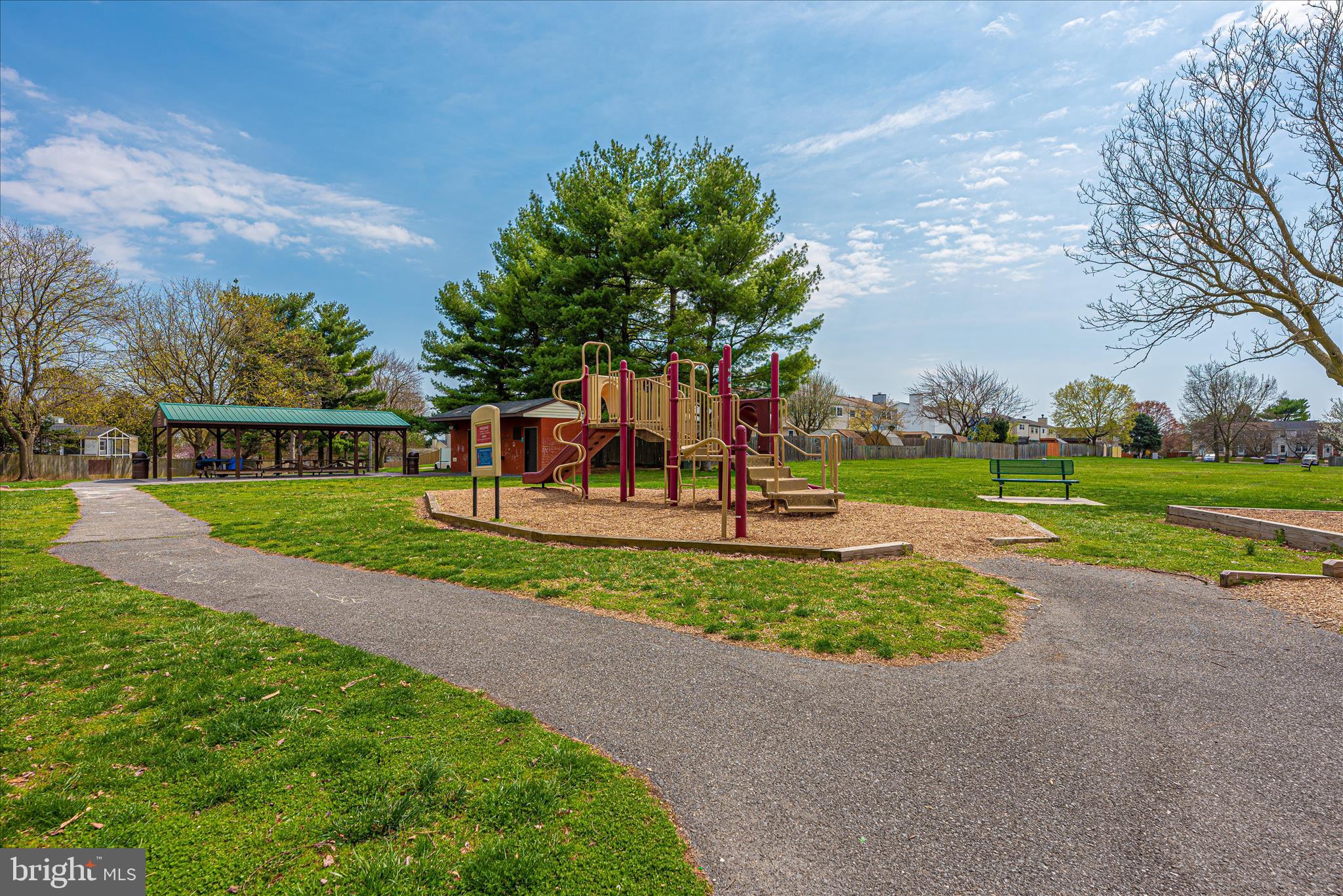 AMBER MEADOWS - Residential